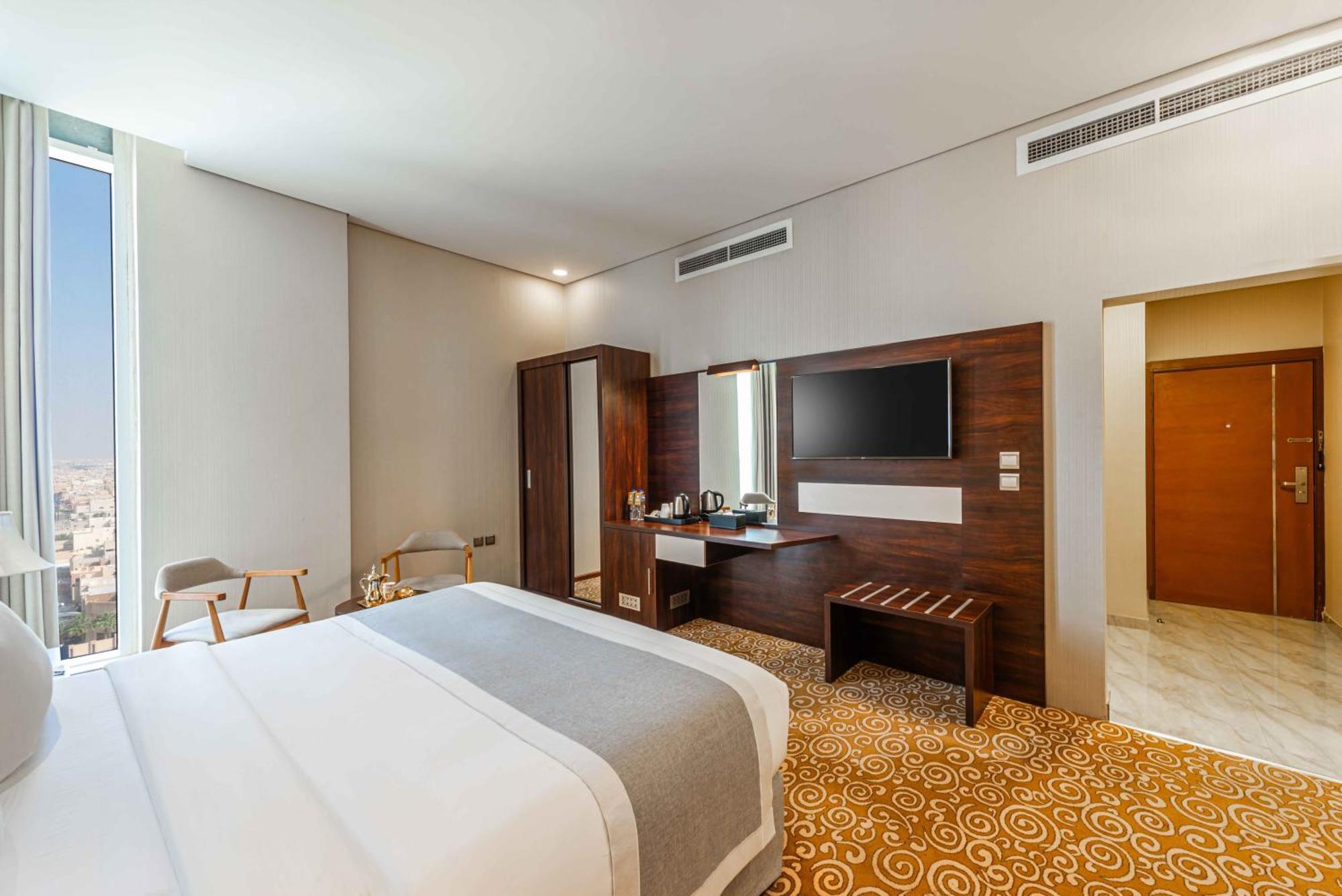 Superior King Room