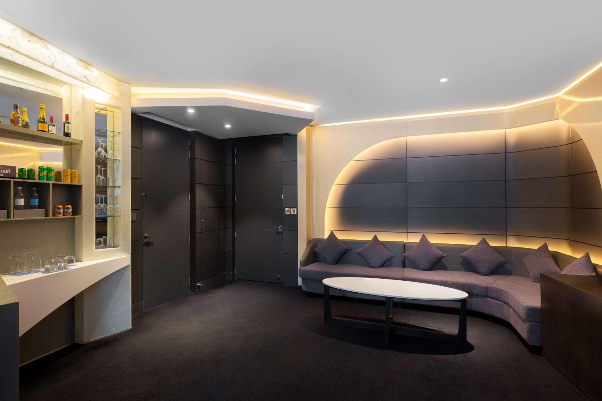 Vantage Suite met Rond Bed