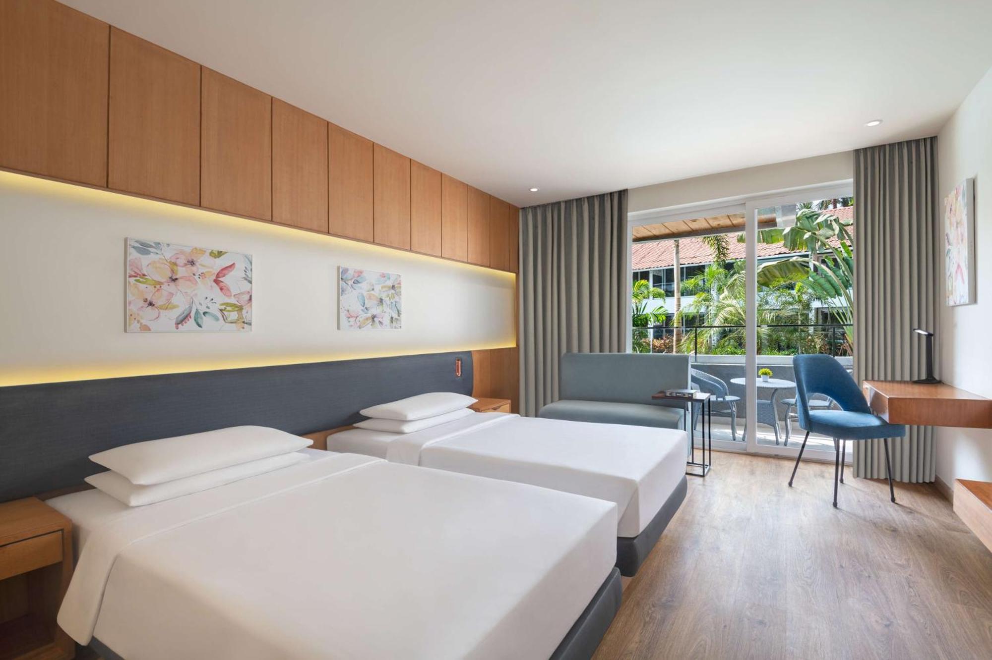 Twin Room with Balcony - 10% off on À la carte orders only at Zing Restaurant (Only for July 2026)