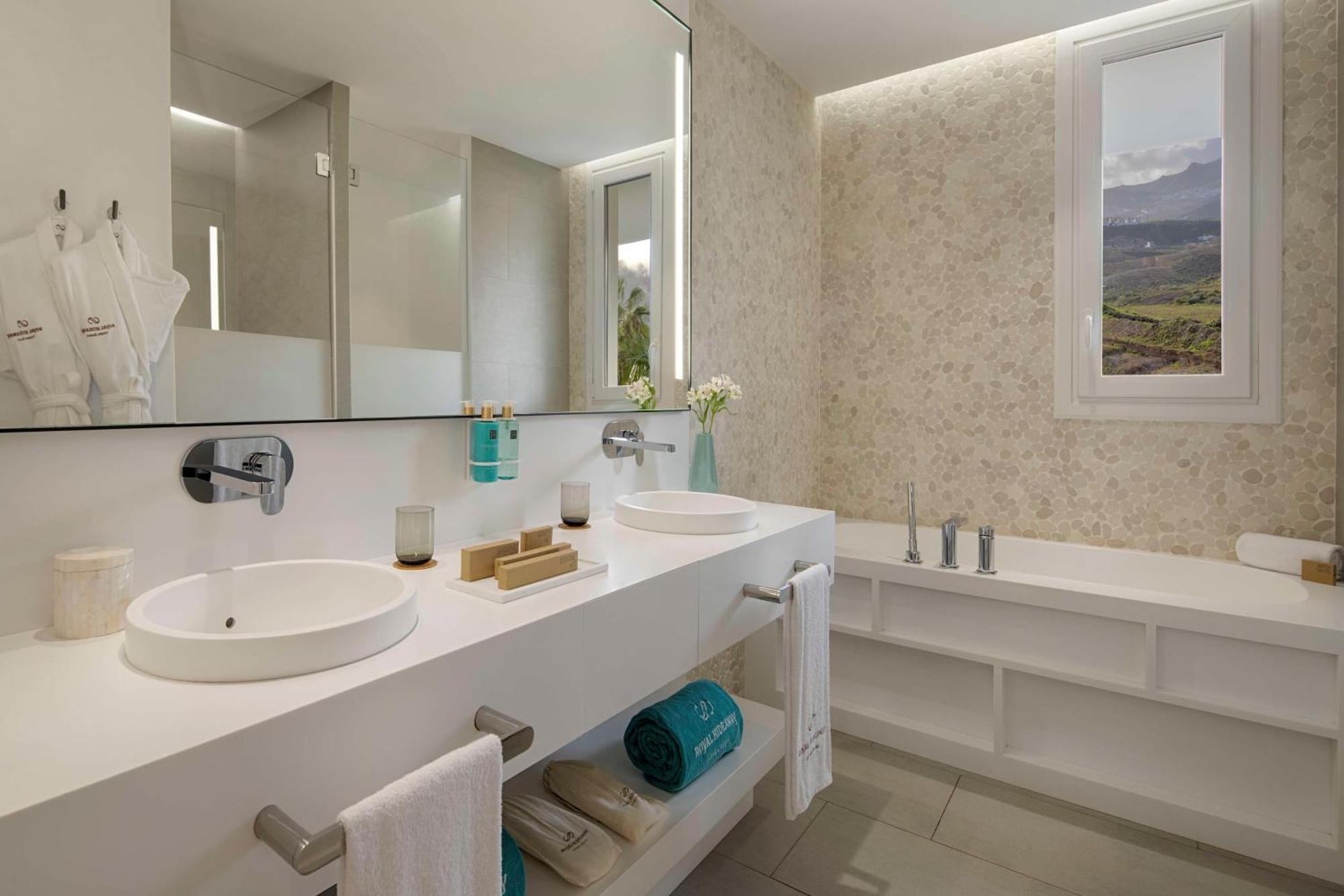 Deluxe Two-Bedroom Suite