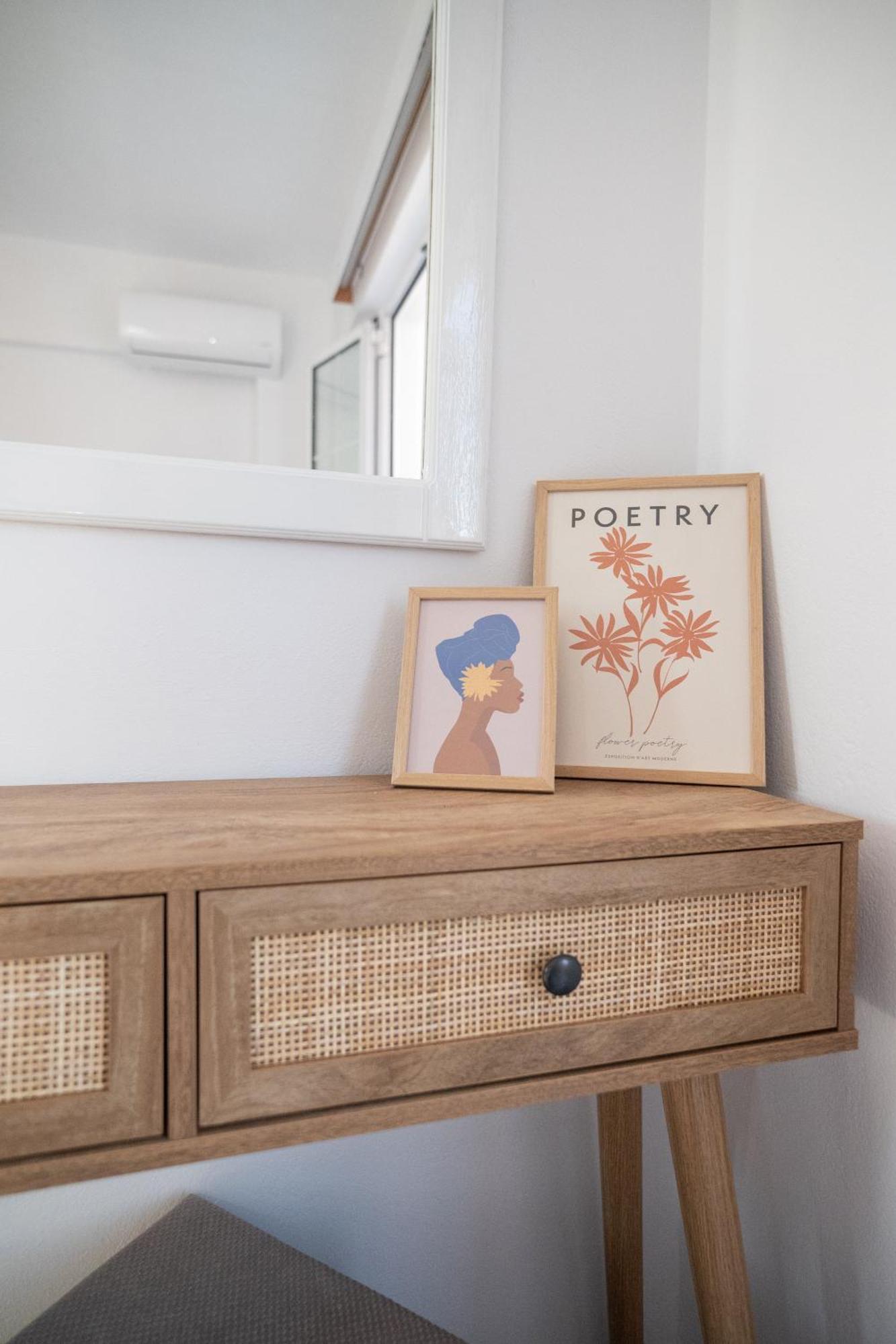 Deluxe Queen Studio,1677891891:JPEG