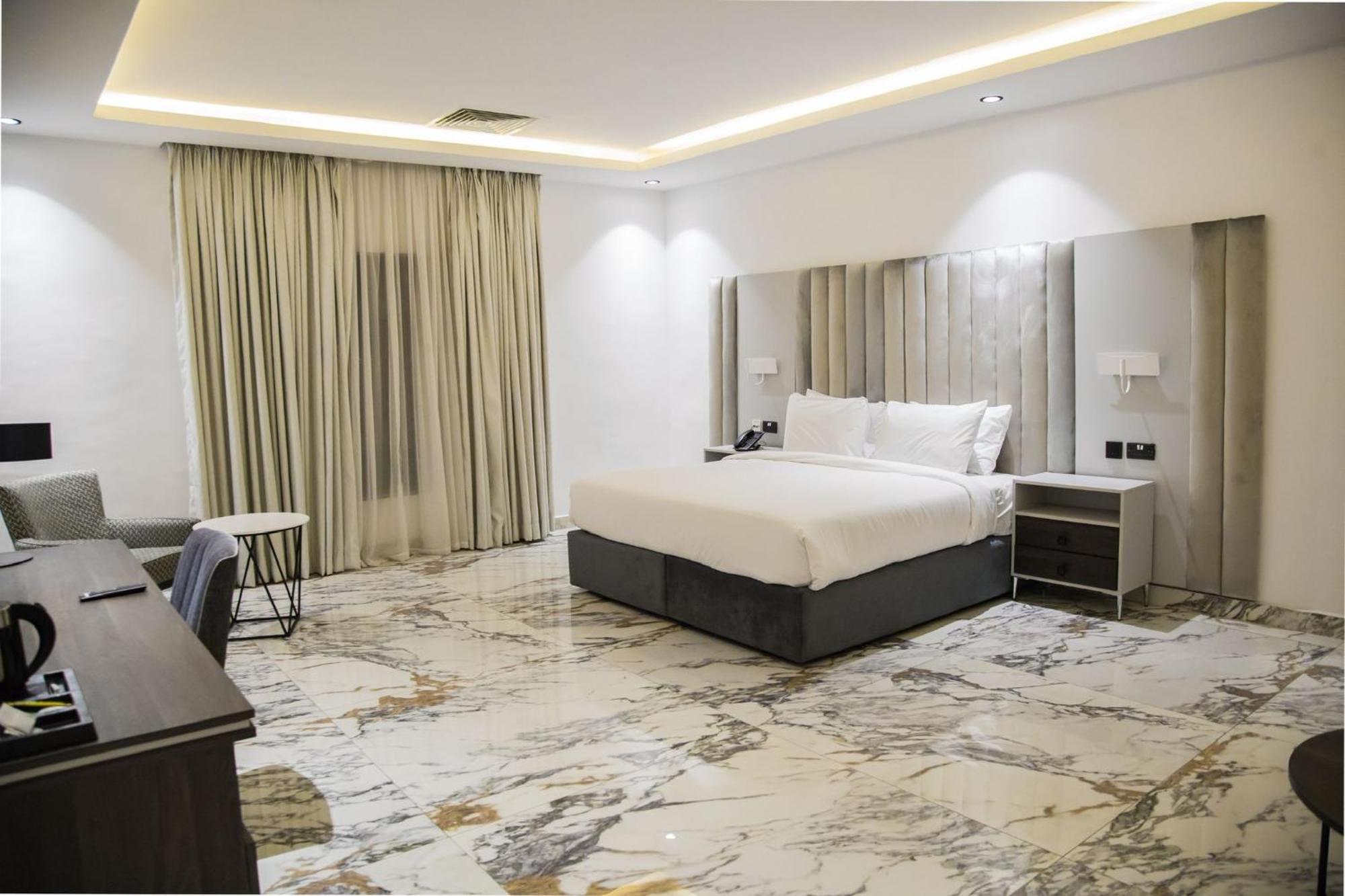 Penthouse Apartment,1510516384:JPEG