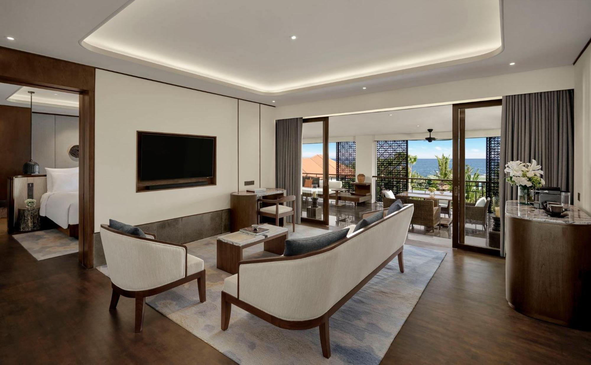 King Spa Suite with Garden View