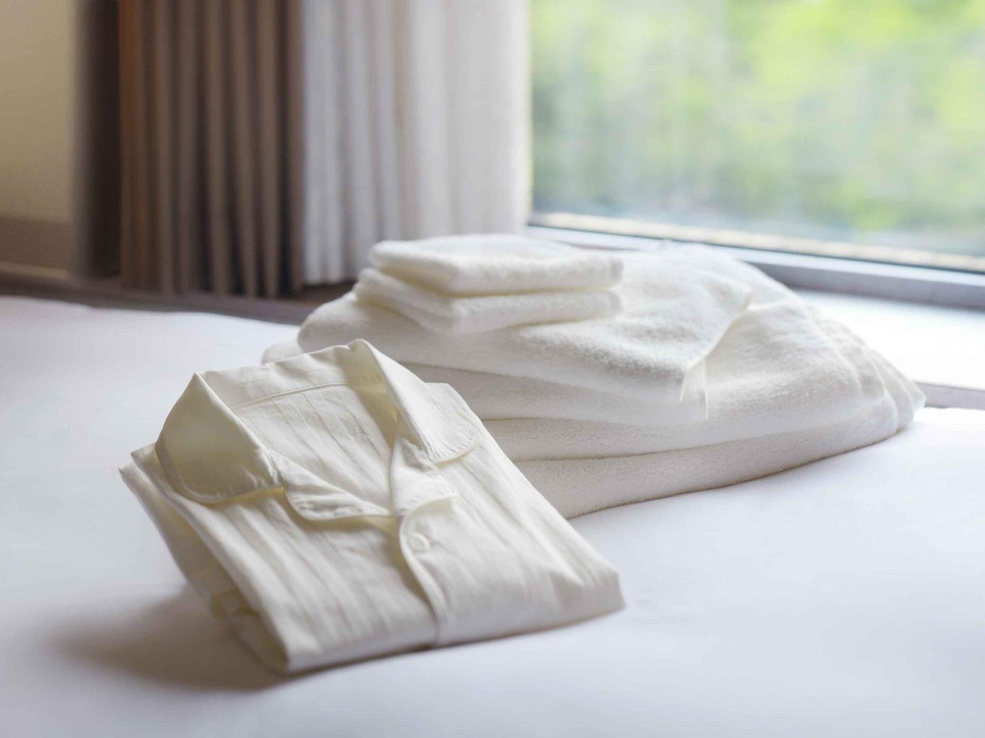 Deluxe Twin Room 36sqm - Non-Smoking