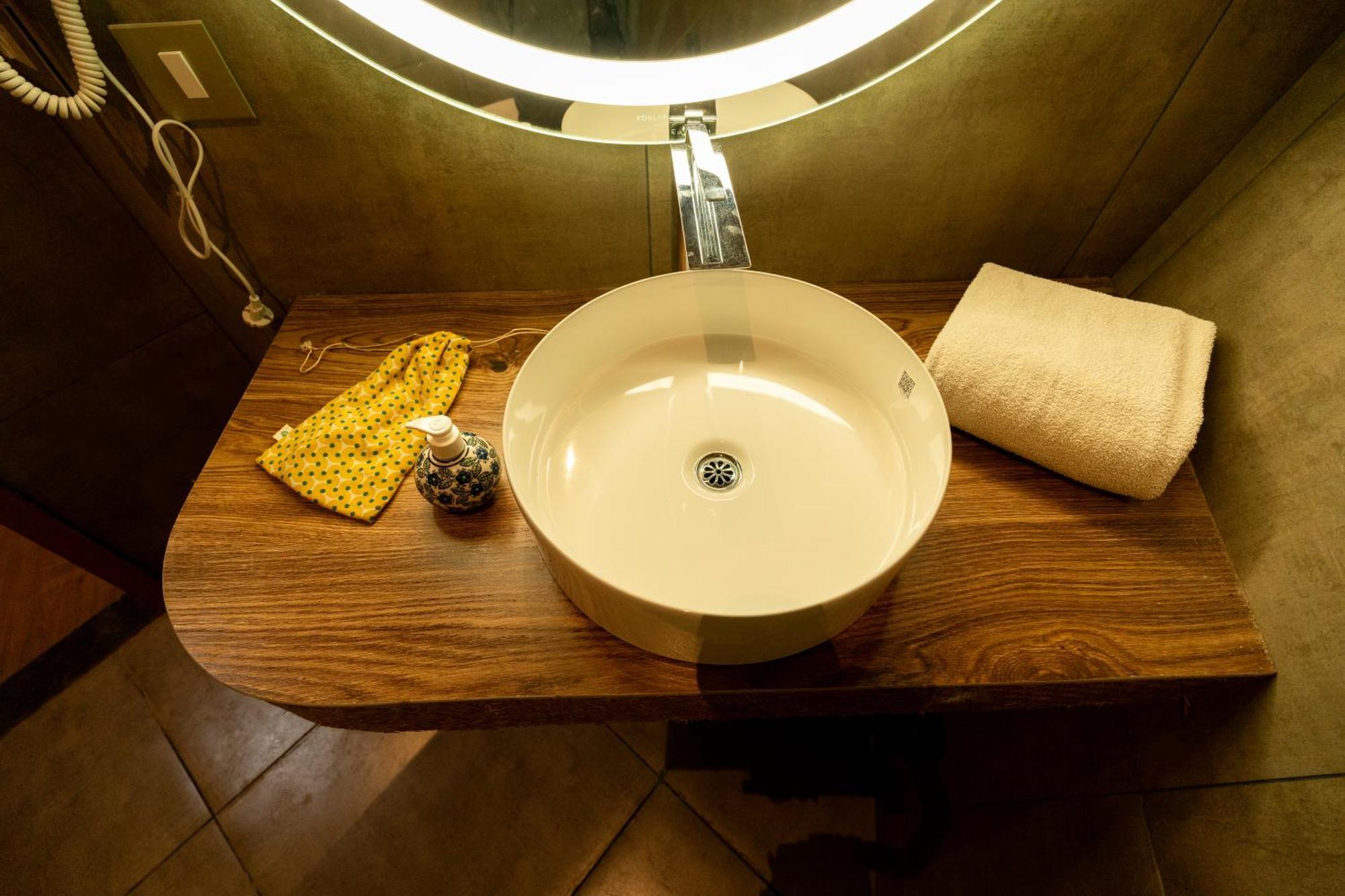 Bamboo Cottage (NOT for 0-3 yr infants / 60+ Senior Citizens),1526160034:JPEG