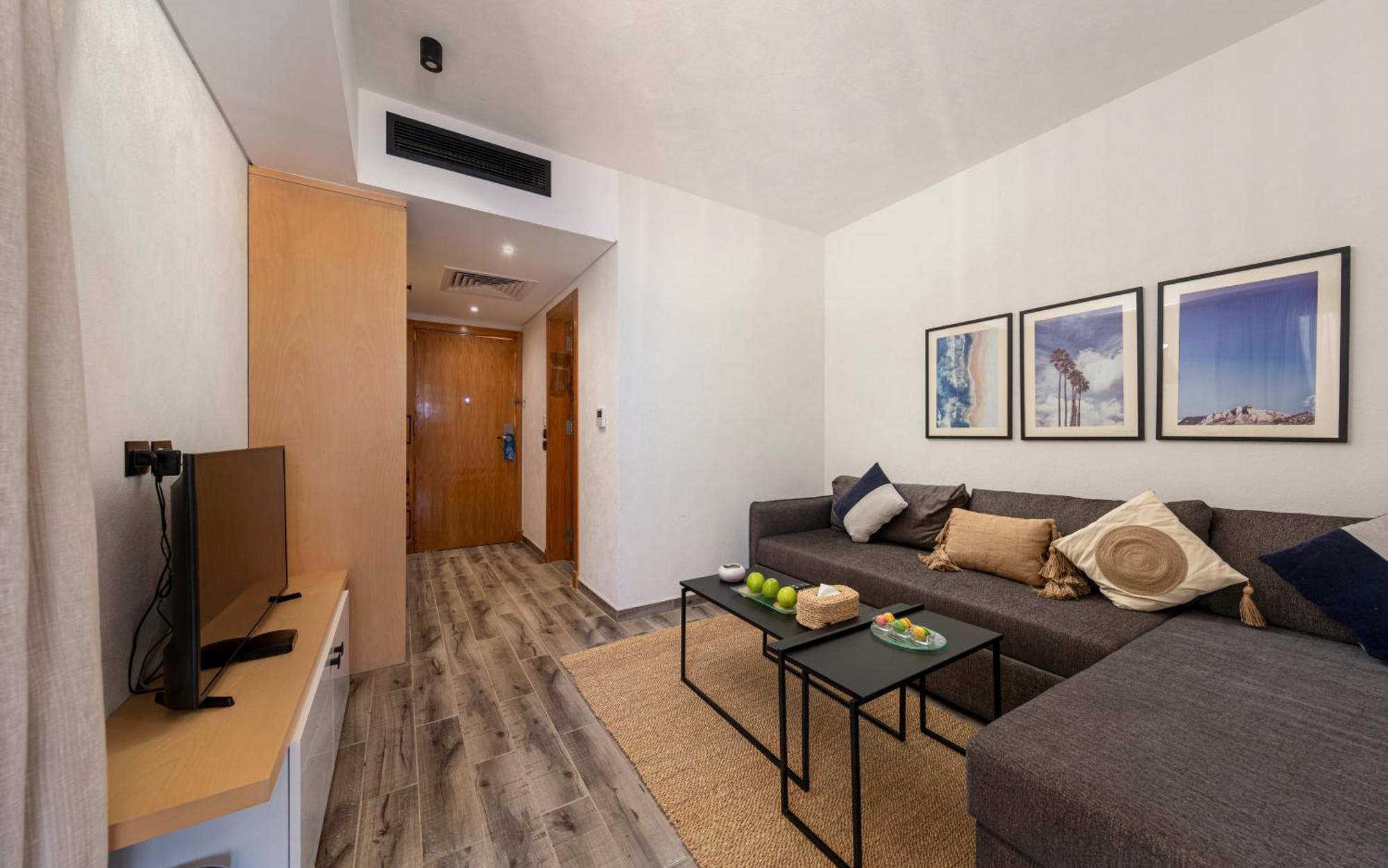 Deluxe Suite Mountain View