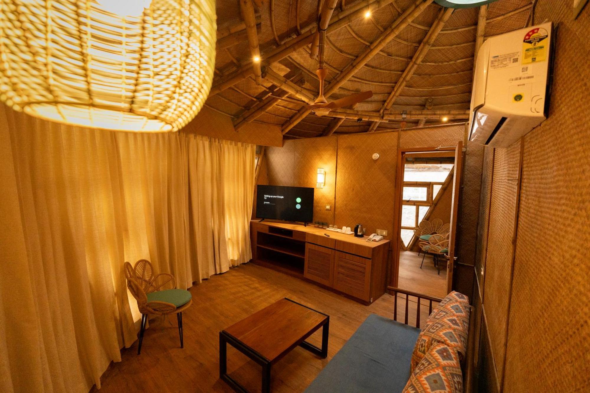 Bamboo Cottage (NOT for up to 6yr kids / 60+ Senior Citizens)