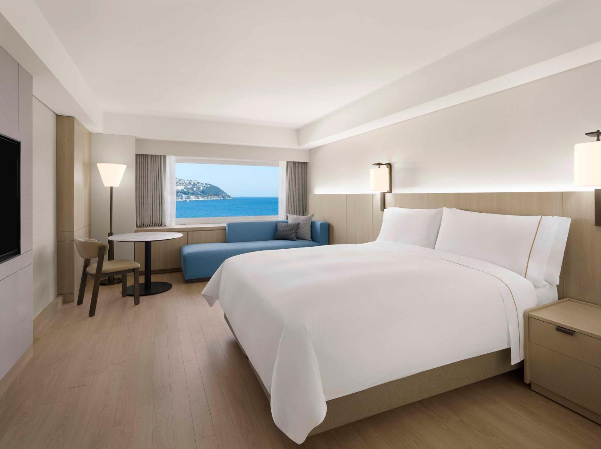 Deluxe Beach Ondol,  1 King, Haeundae Beach view