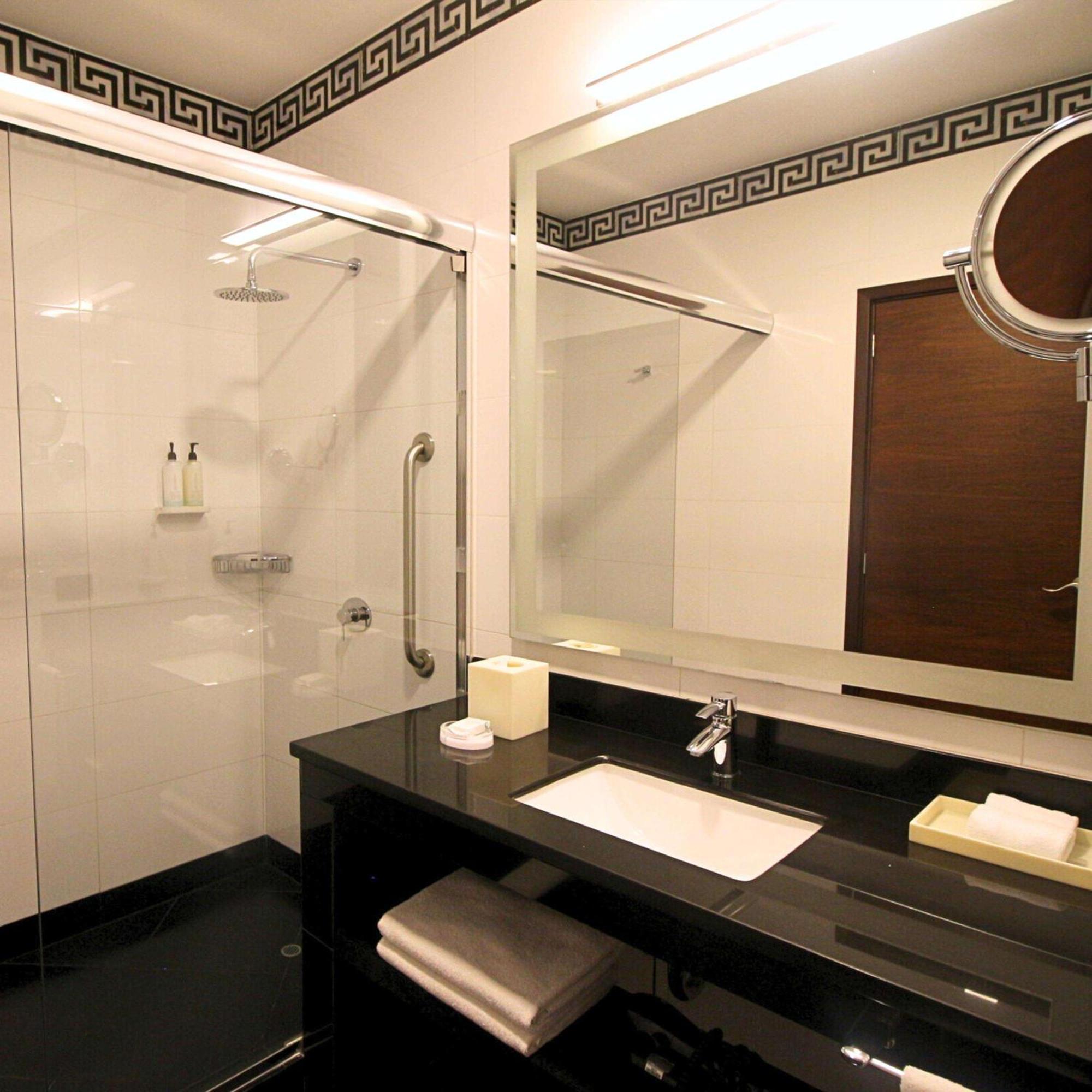 Junior King Suite with Seating Area