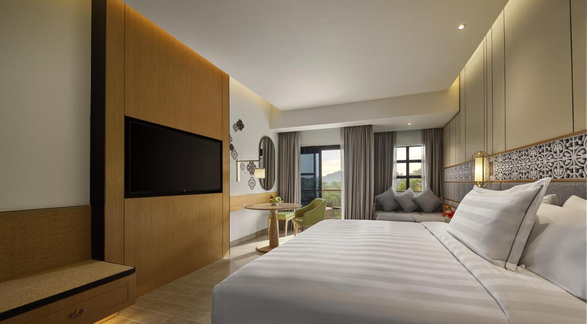 PARKROYAL Club King,1532719552:JPEG