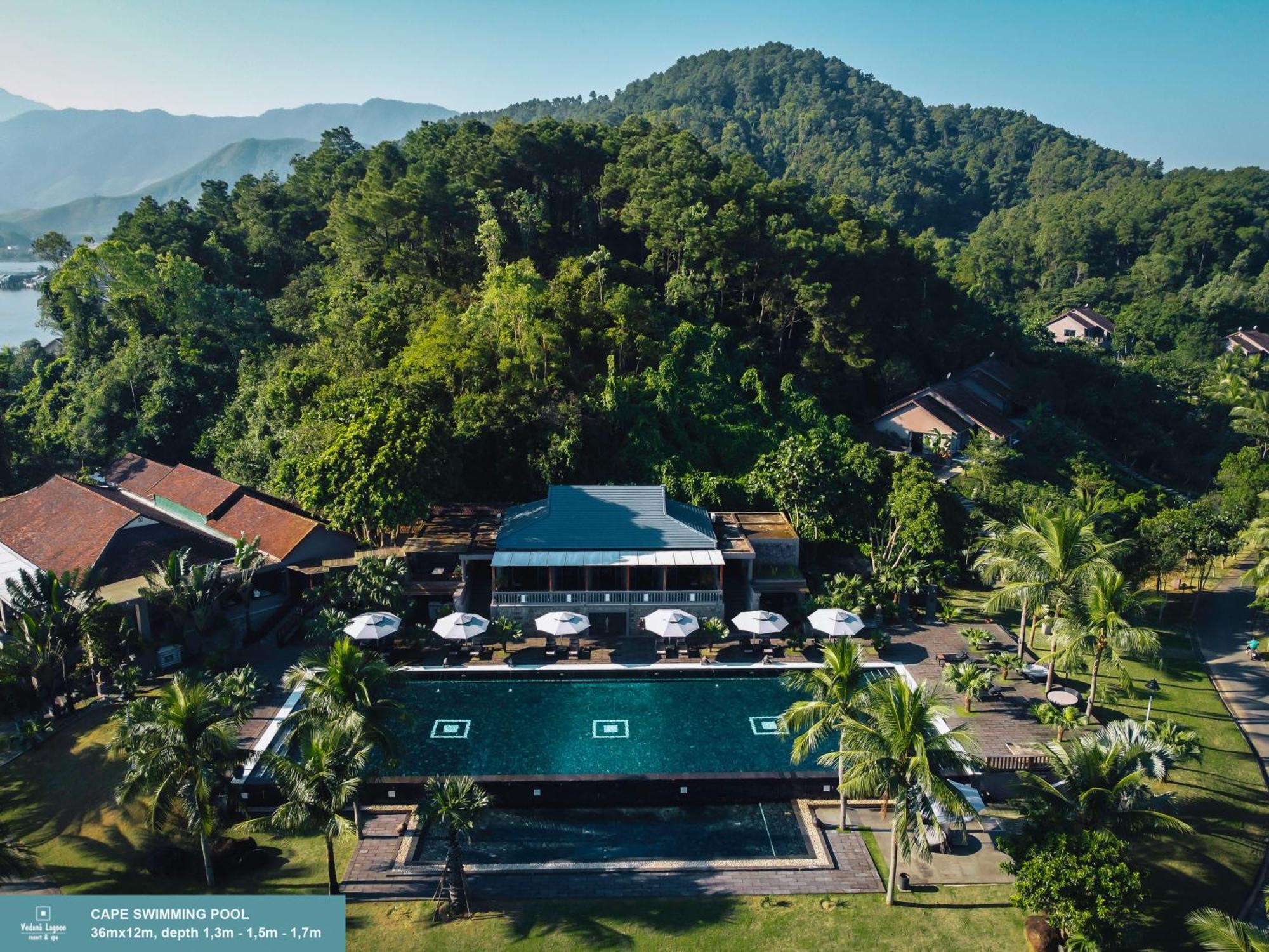 Water Pool Villa - Traditional Style with Free 8-Hour Transportation