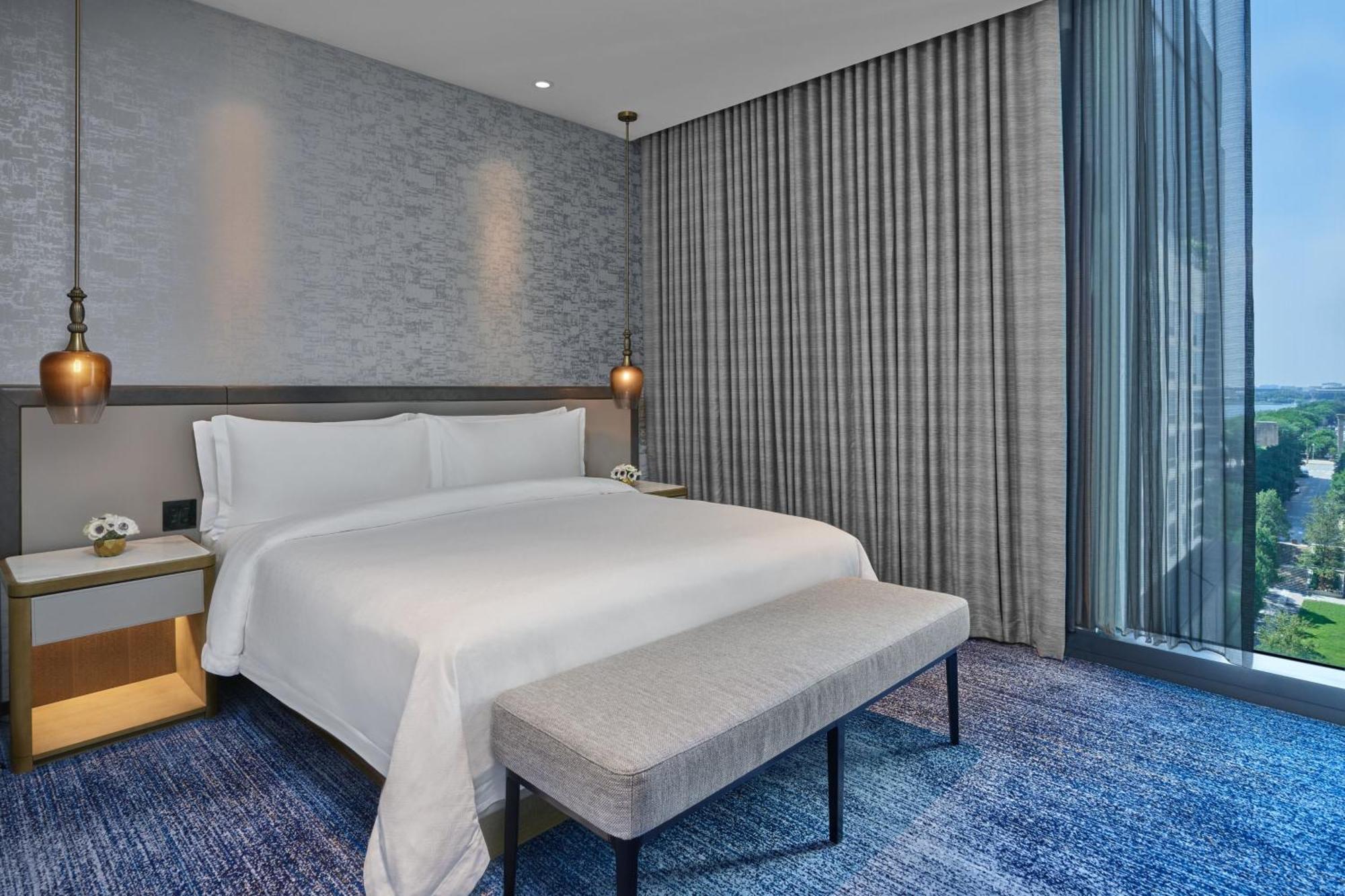 Metropolitan Suite