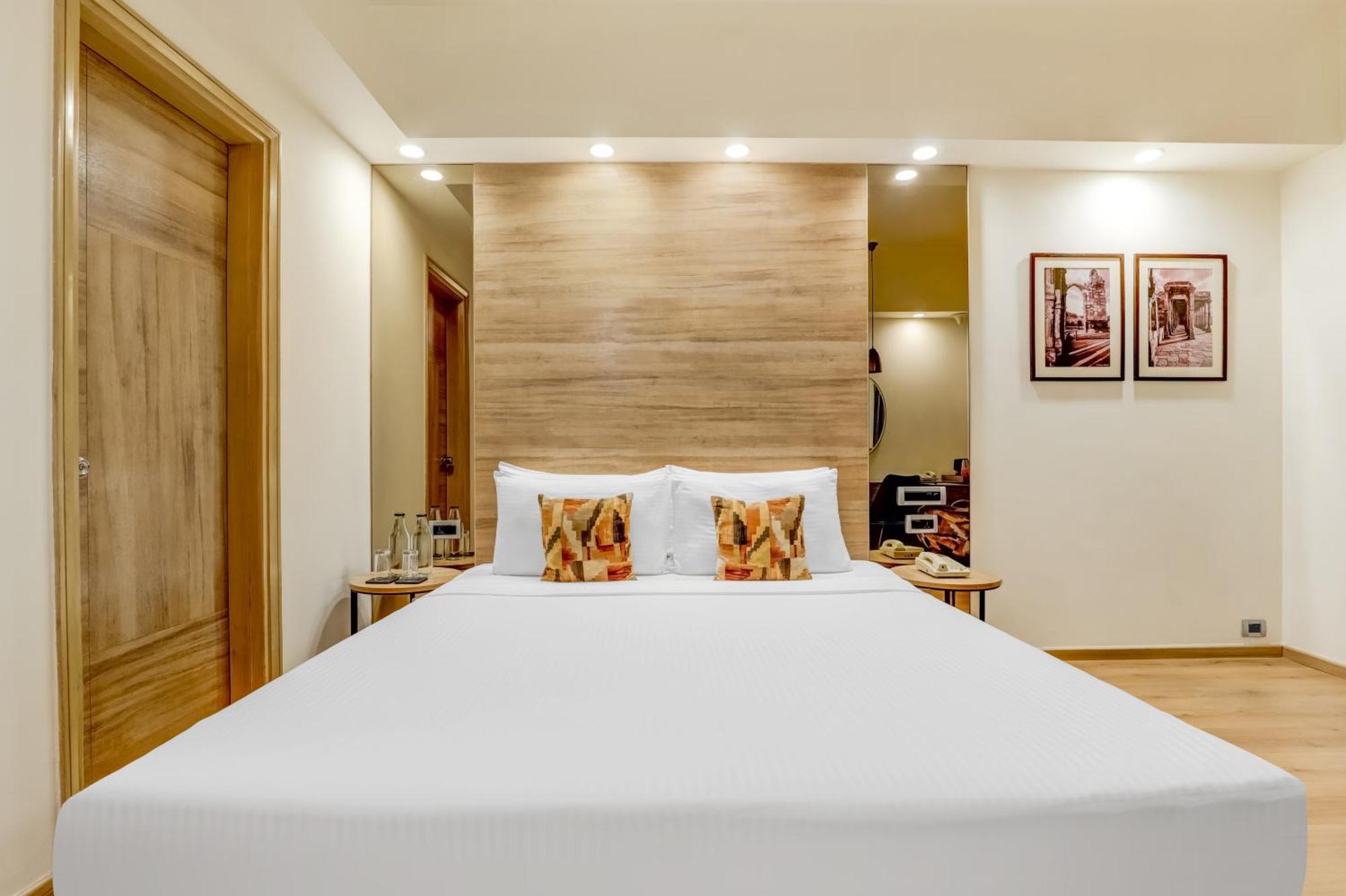 King Room (15% off on Two-way Airport Transfer )