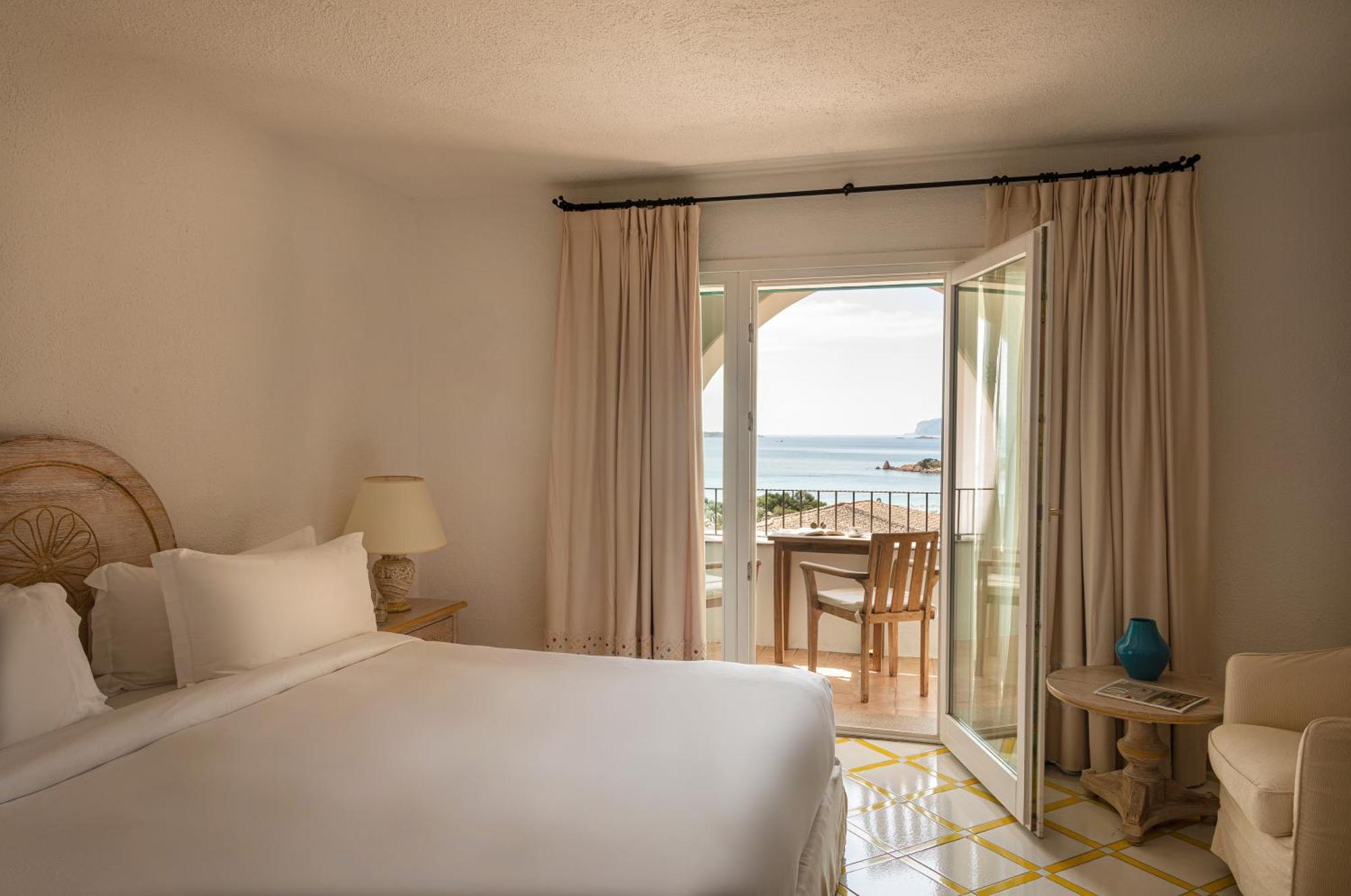 Deluxe Sea View Room