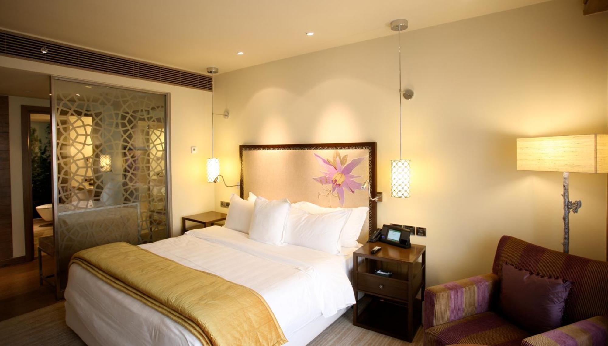 ITC One Club level Guest room 1 King Pool view Balcony,1540825615:JPEG