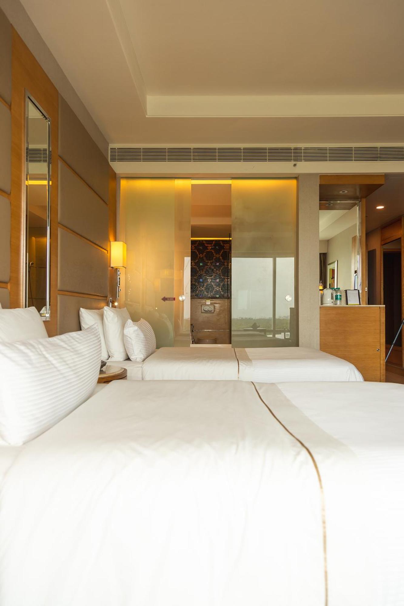 Twin Room,1409359655:JPEG