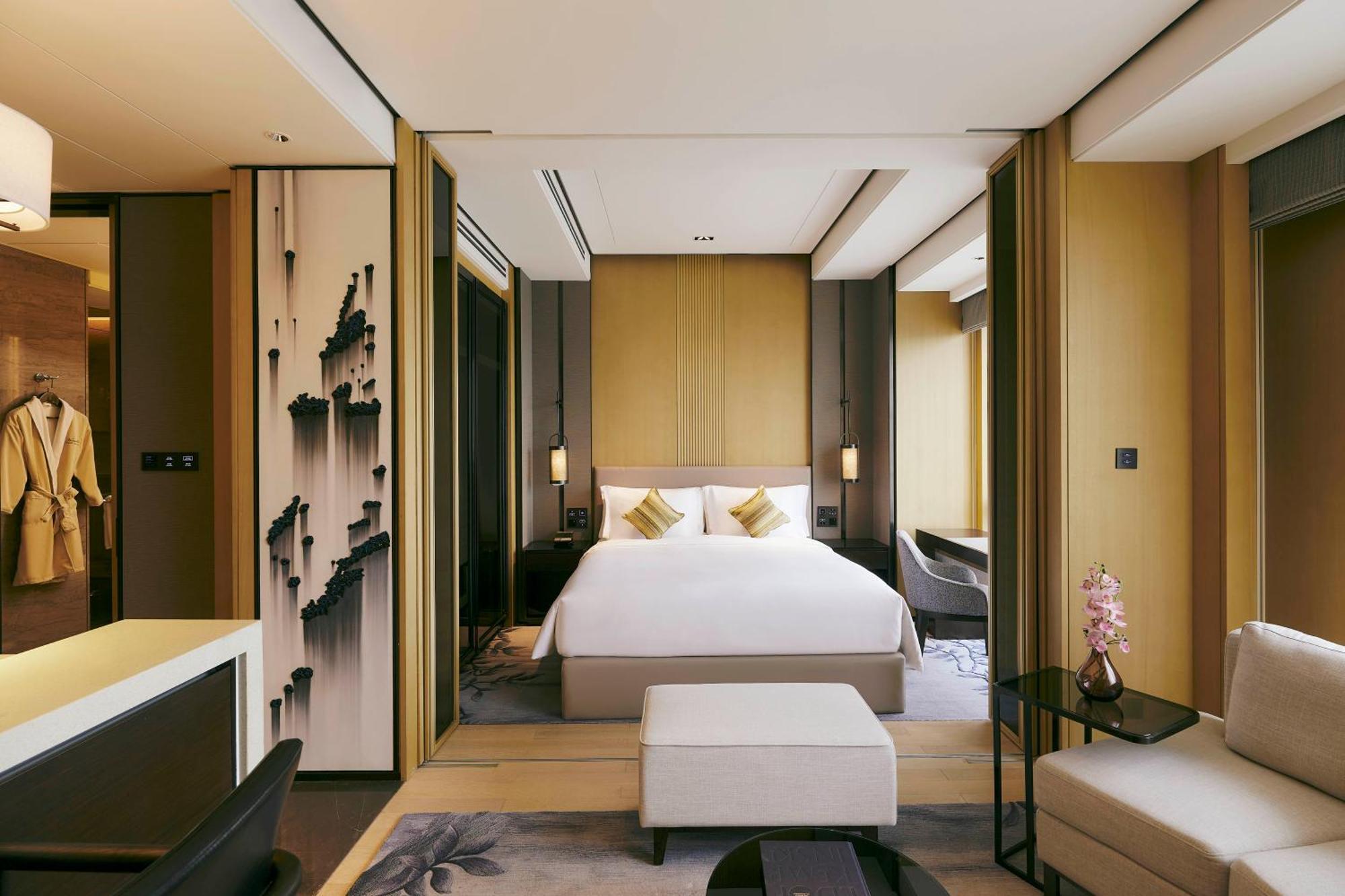 Deluxe Room King