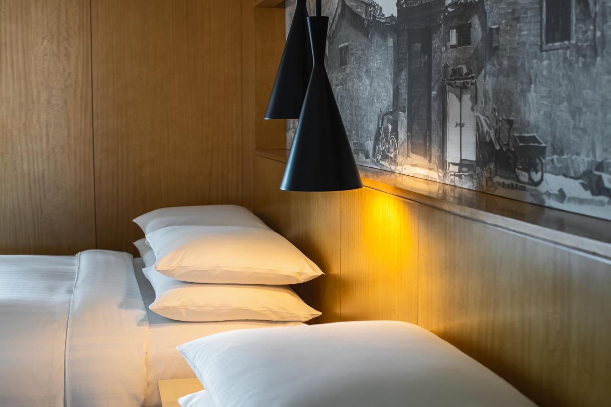 Club Twin Room with Lounge Access - Afternoon tea + Happy hour + Drink time