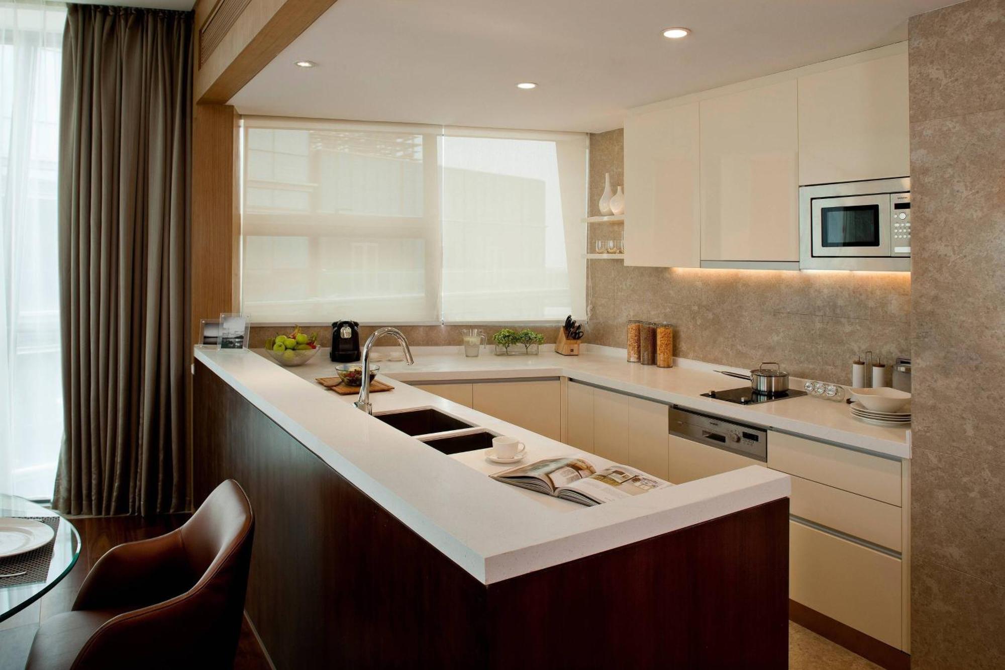 Two Bedroom Apartment with Harbor View