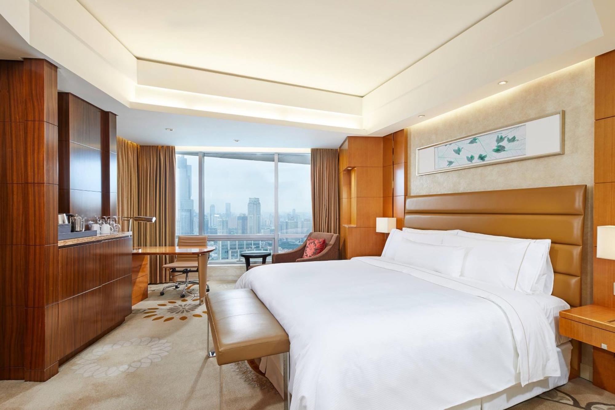 Superior Deluxe King Room