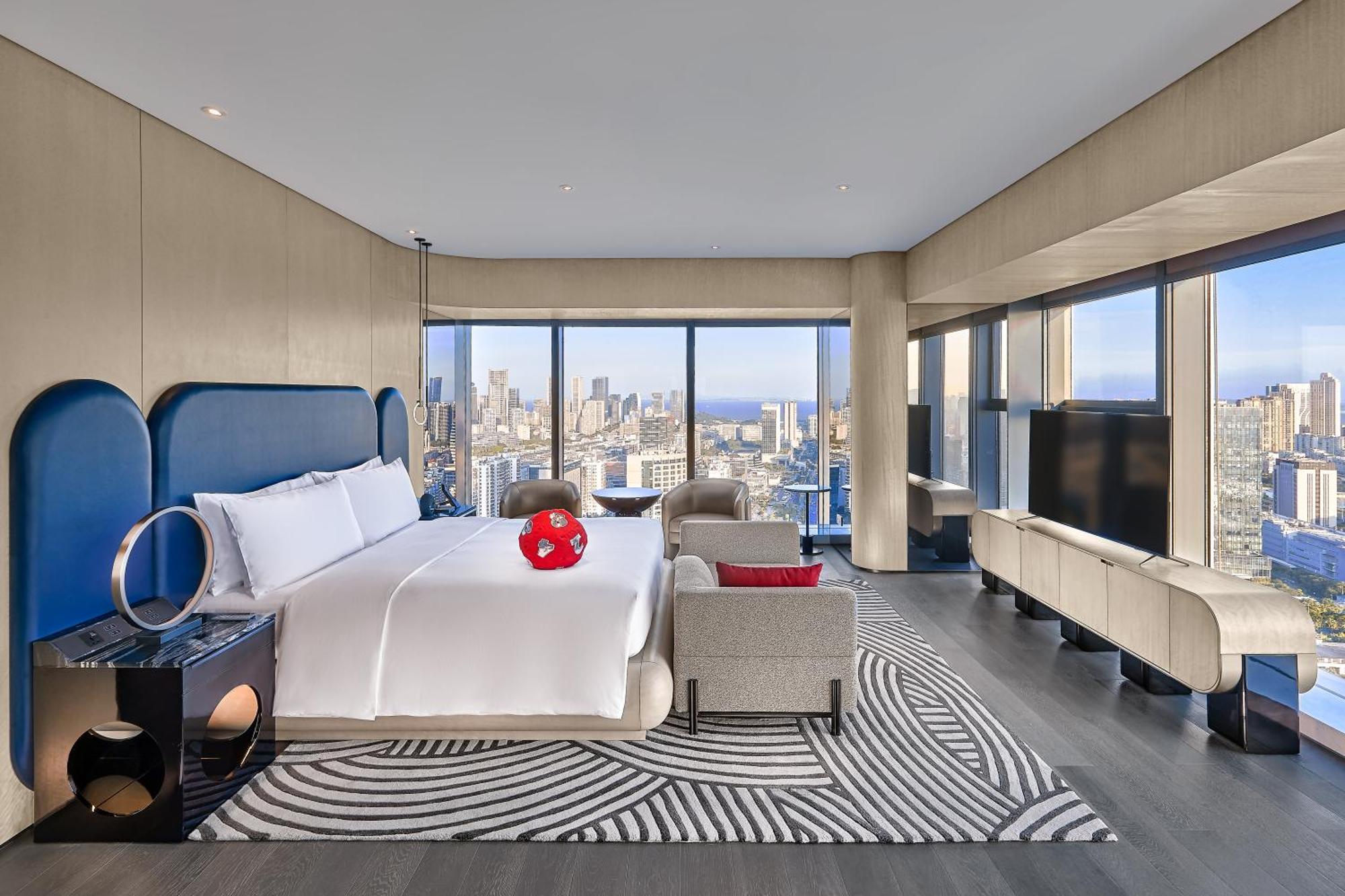 Fantastic Suite(Free Mini-bar Drinks)