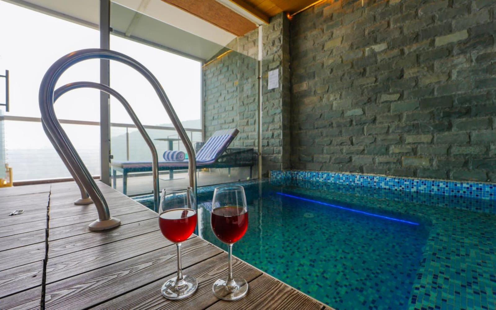 Suite with Private Pool