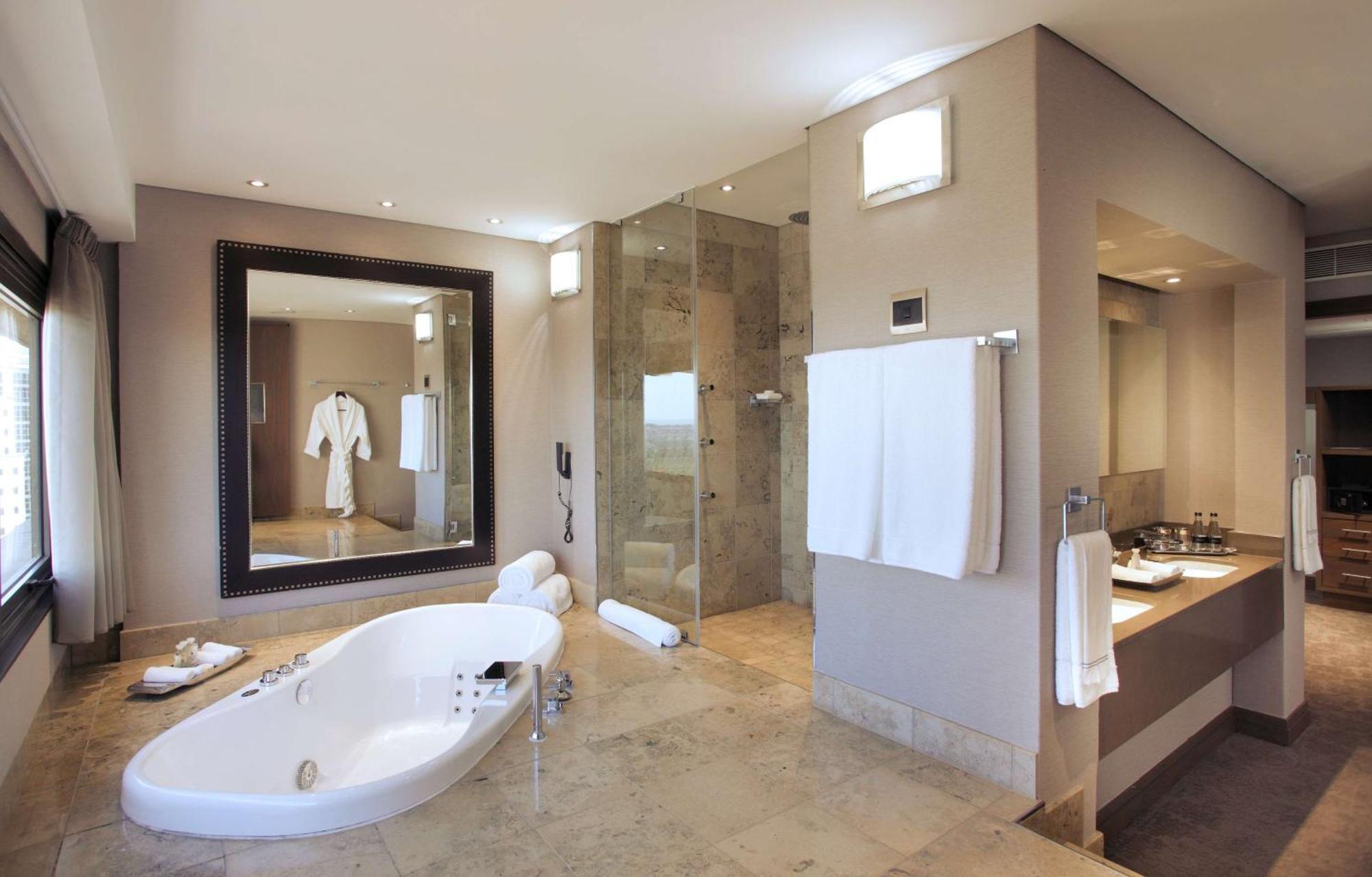 Sandton Sun Penthouse Suite