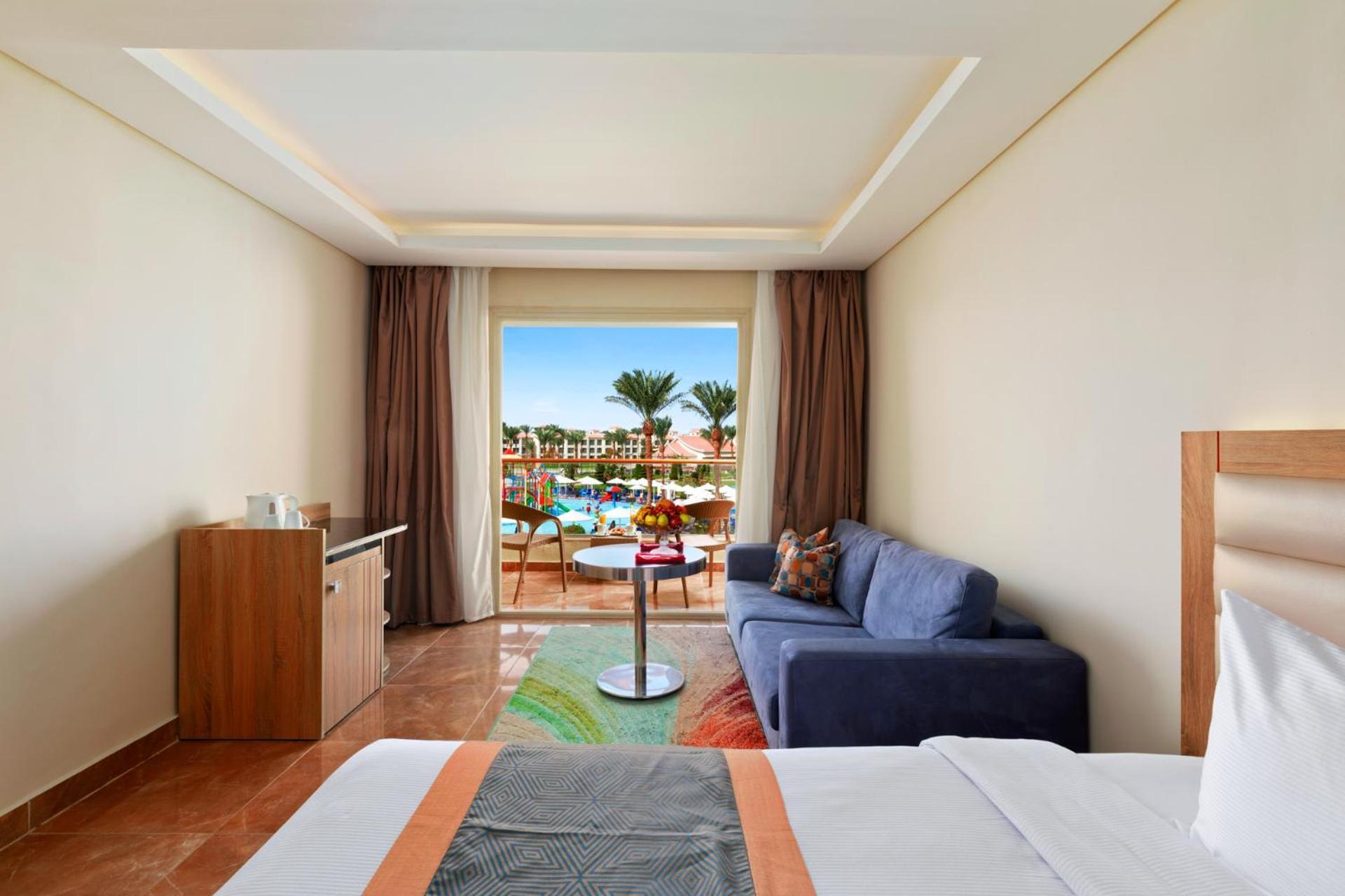 Deluxe Double or Twin Room with Pool View