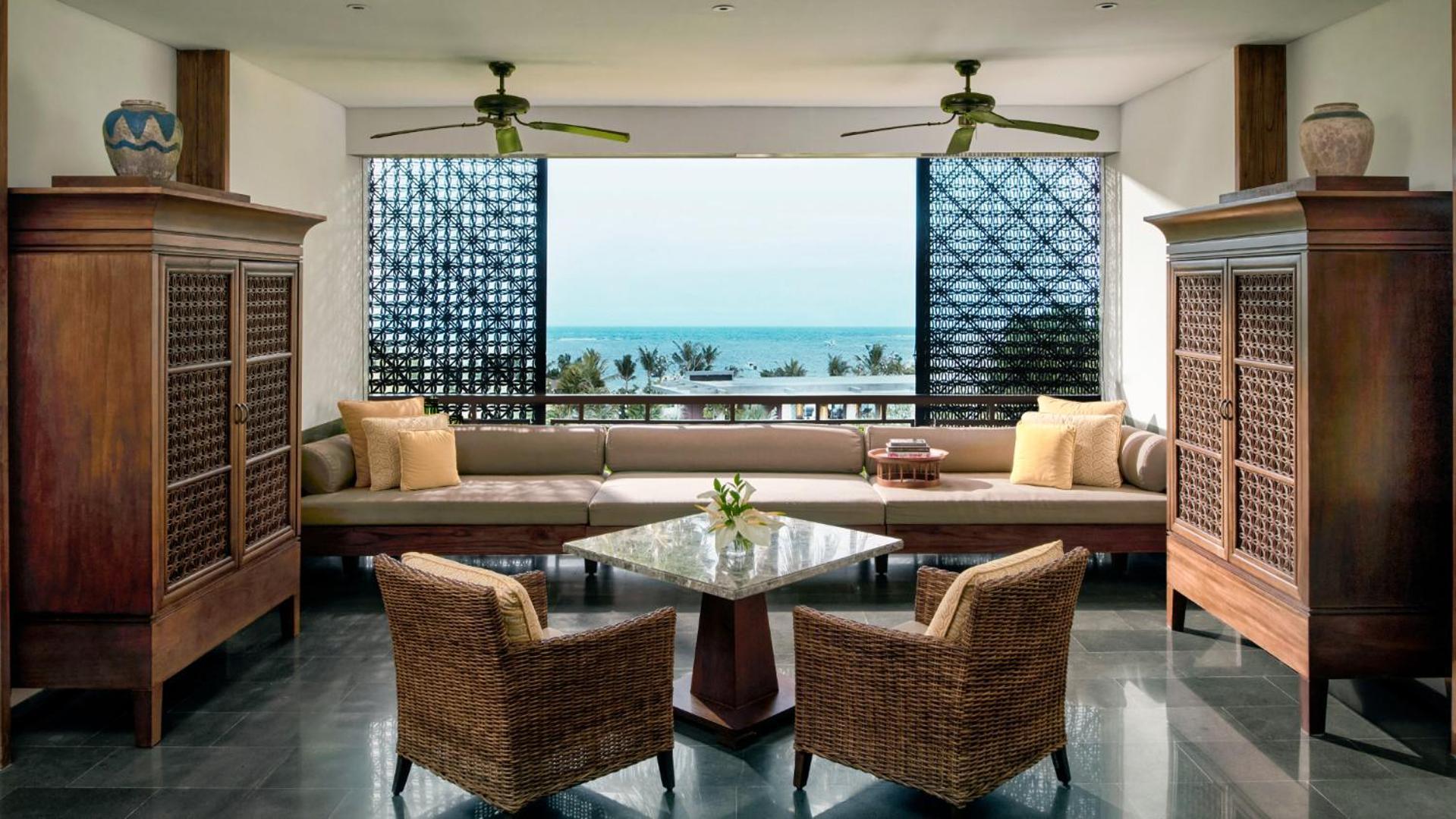Junior King Suite with Ocean View