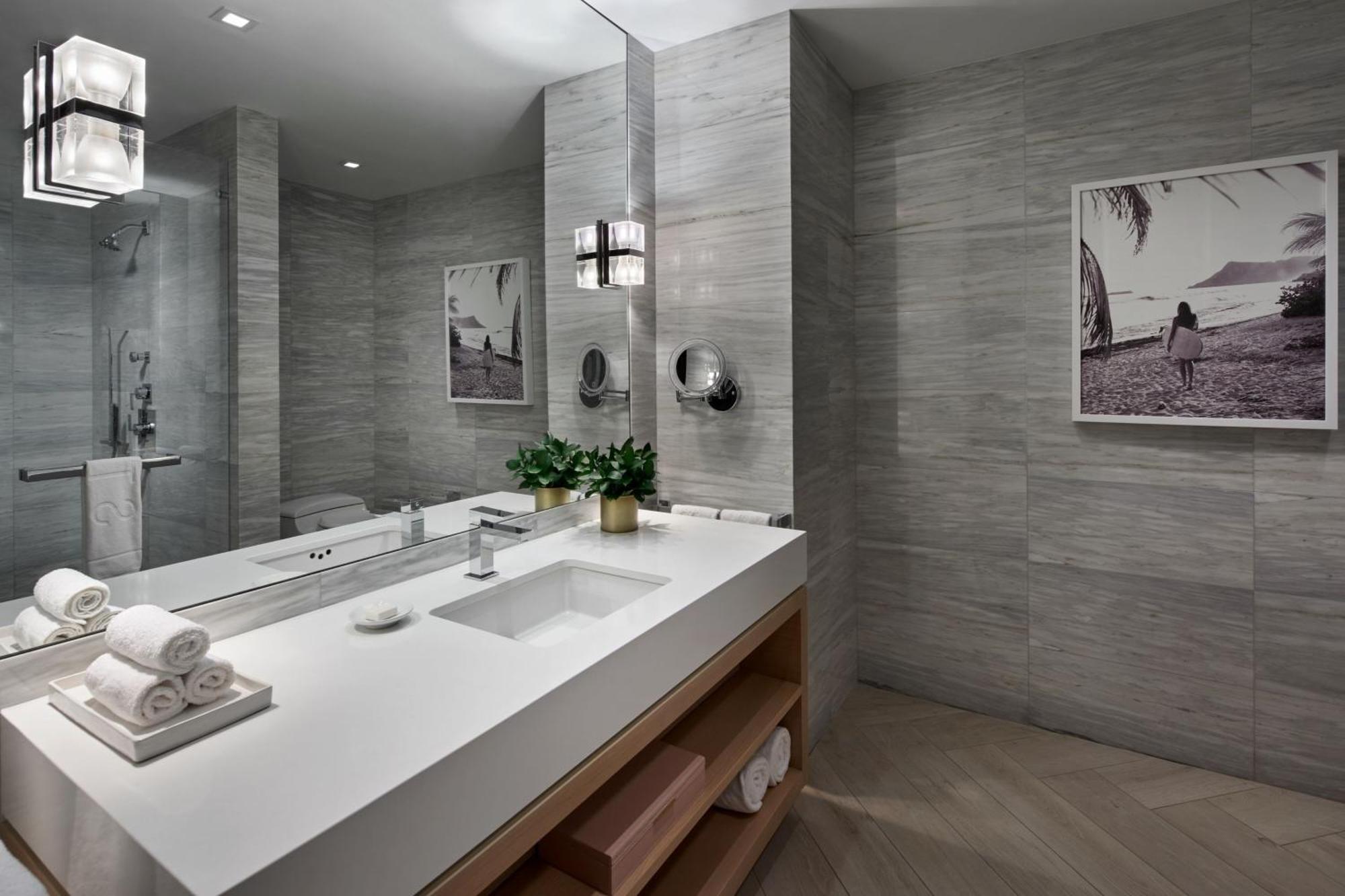 Junior Suite, Suite, 1 King, Ocean view, Balcony,1545943384:JPEG