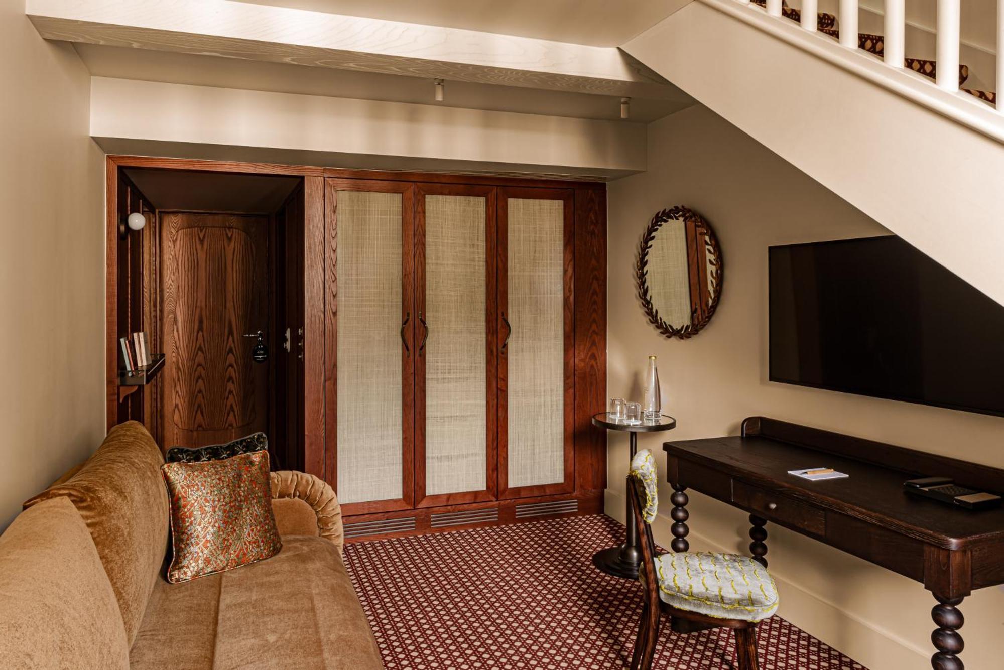 Duplex Junior Suite,1706229993:JPEG