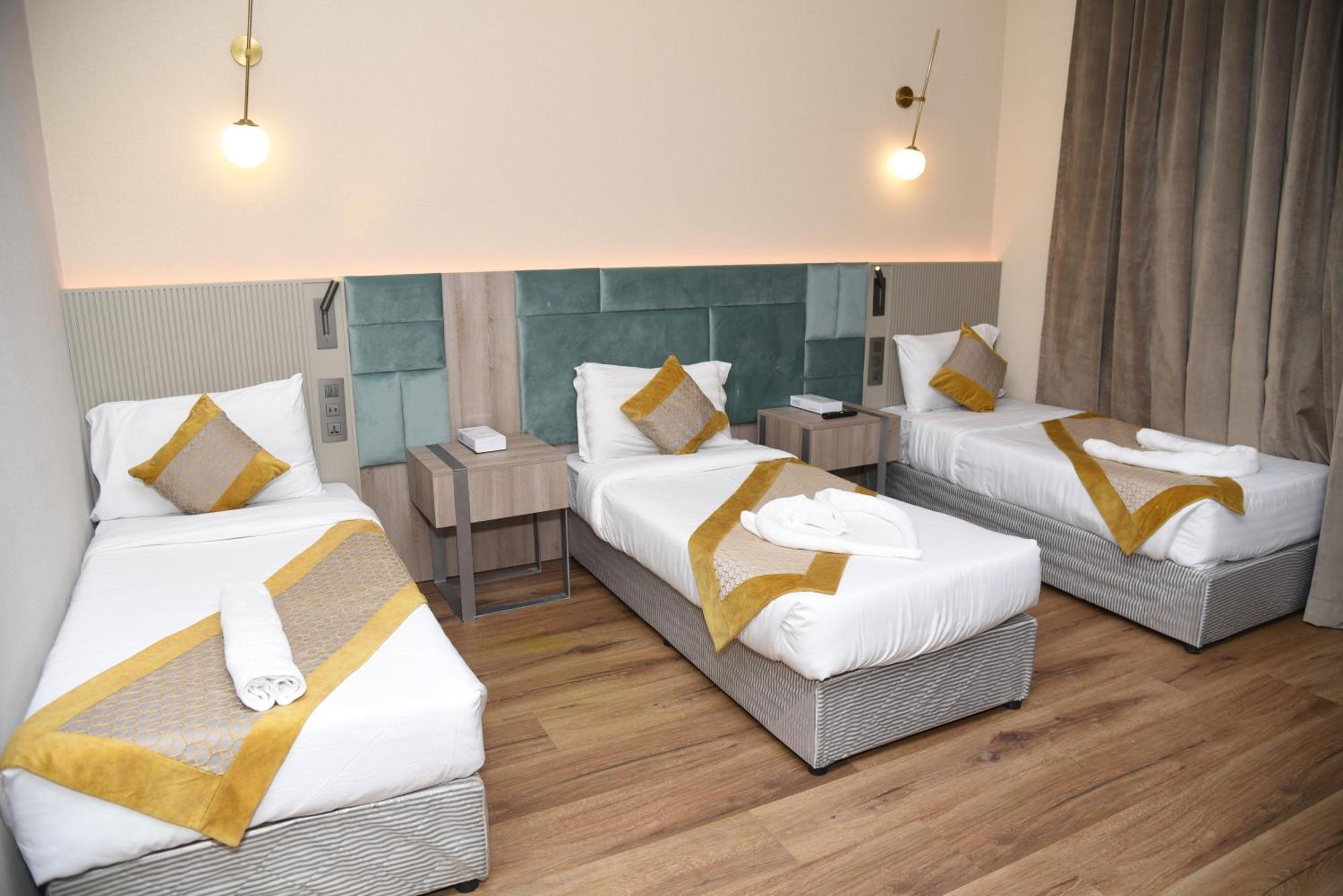 Deluxe Triple Room