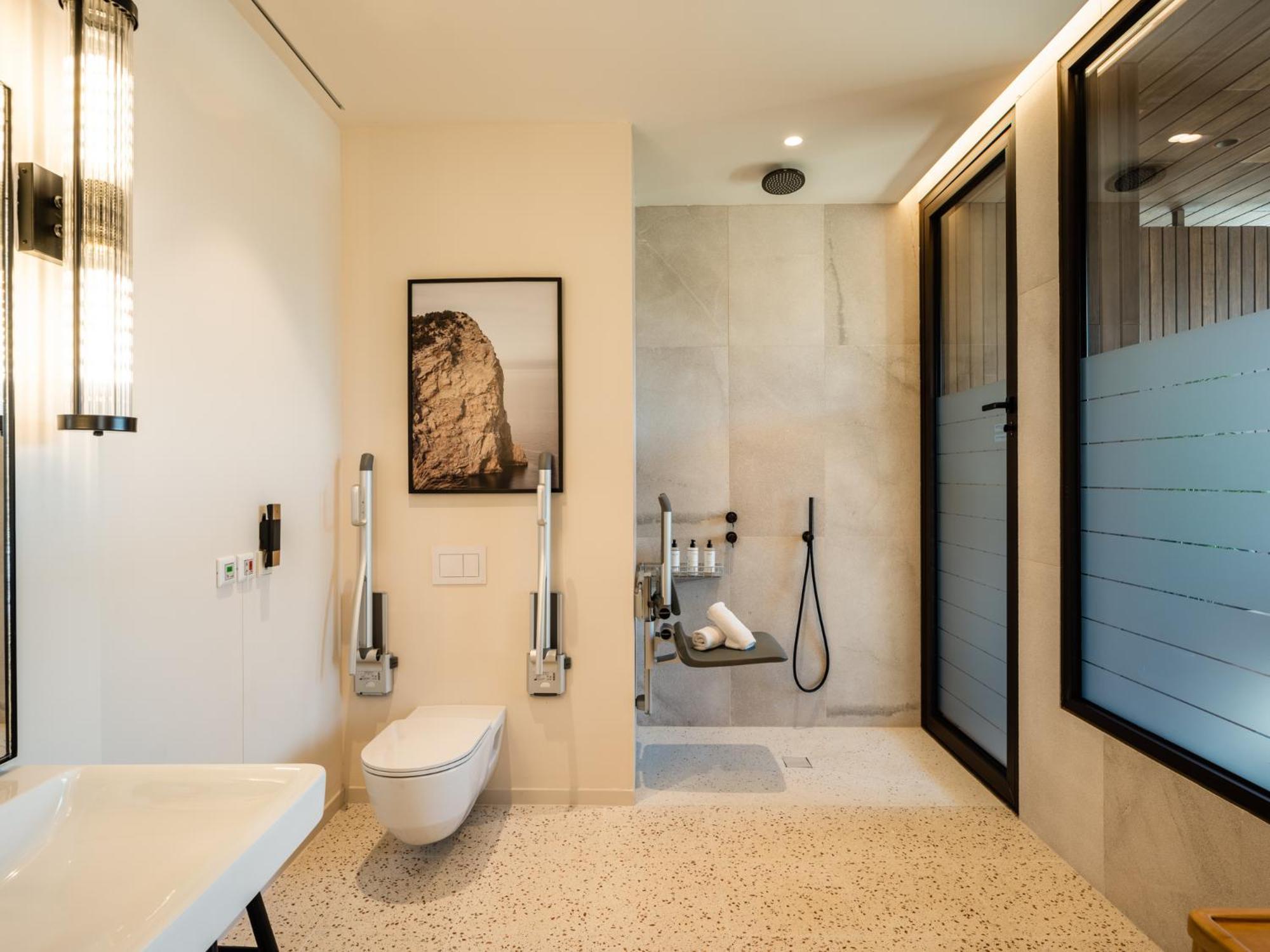 Essential Room