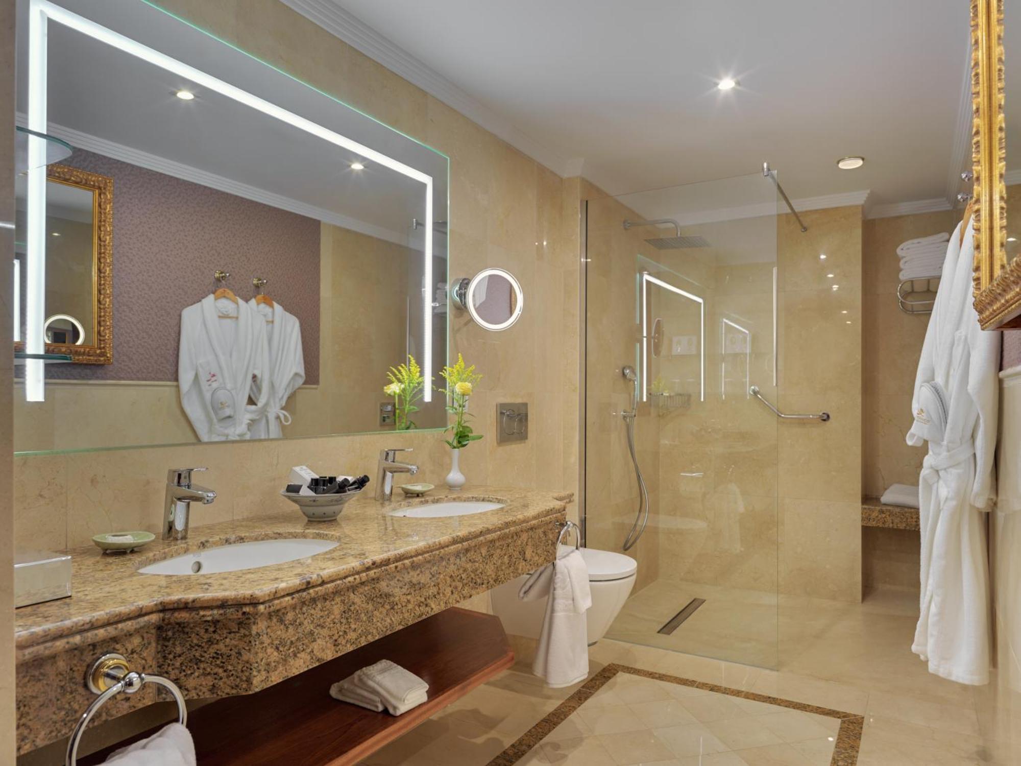 Superior Deluxe Double with Sea View