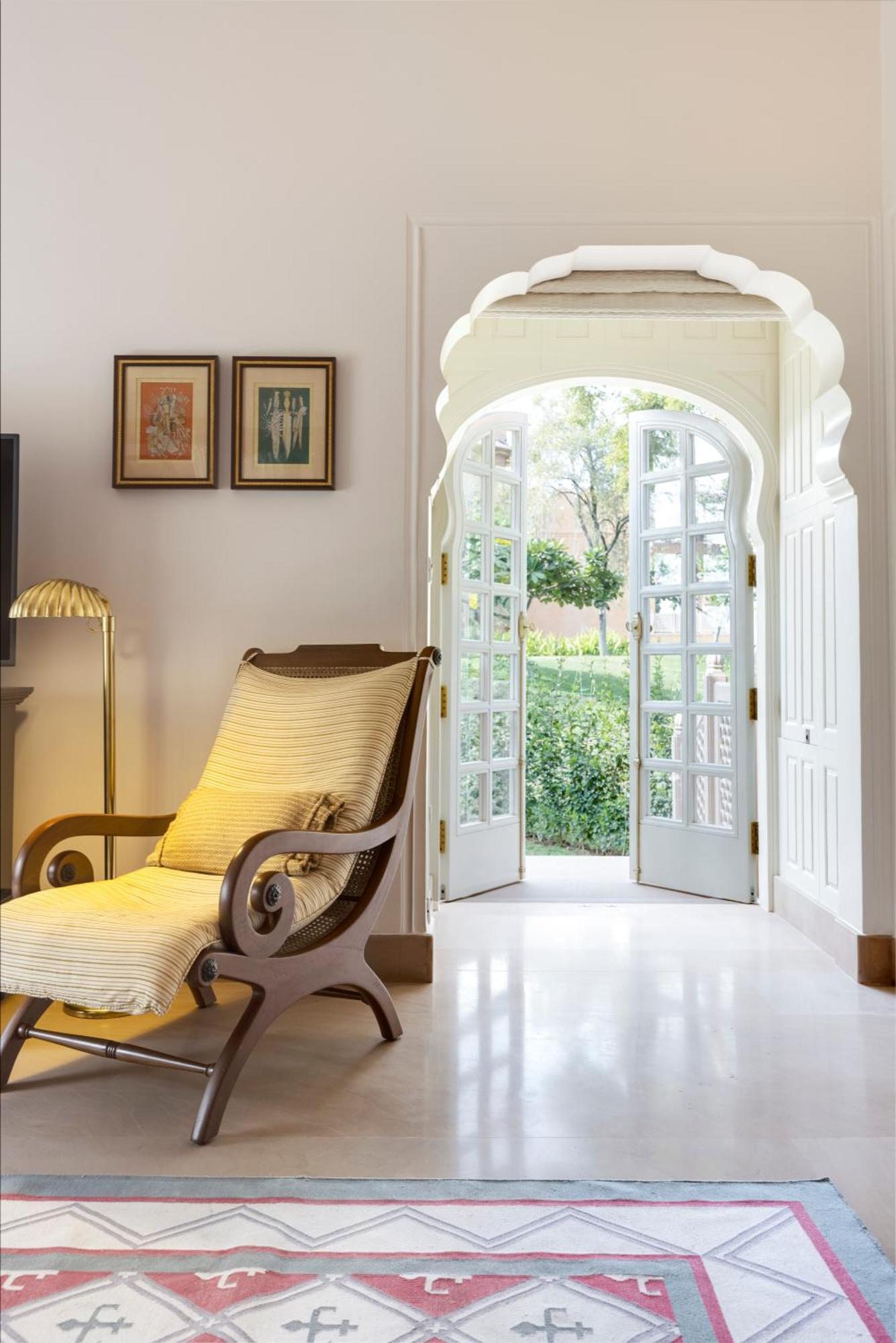 Premier Room with Private Garden, King Bed