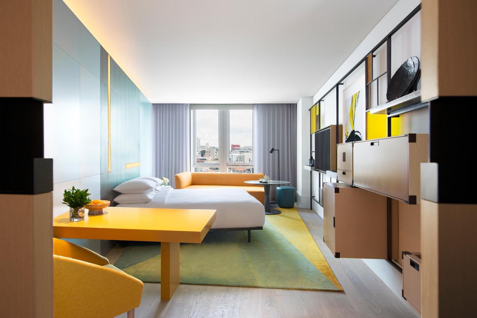 Deluxe King Room