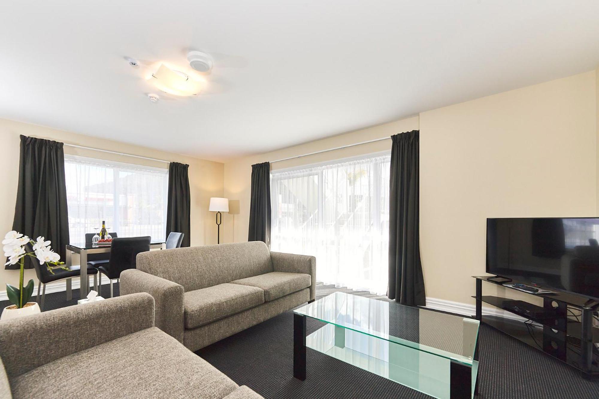 One-Bedroom Suite