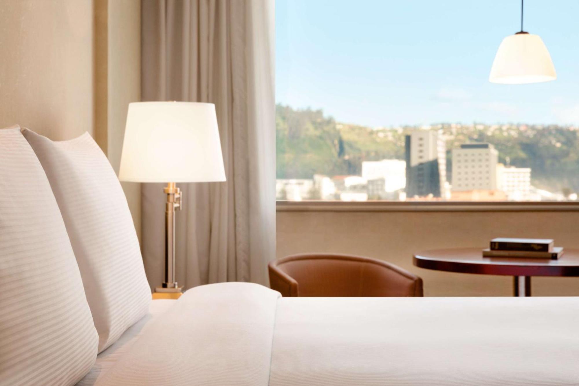 Executive King Suite,1551229333:JPEG