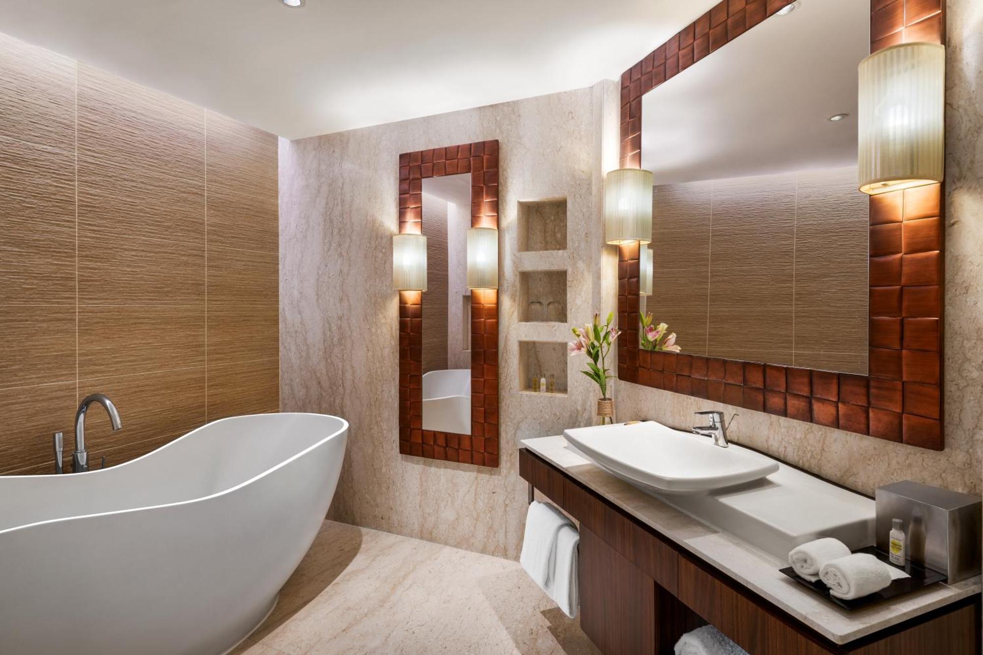 Deluxe King Room with Terrace