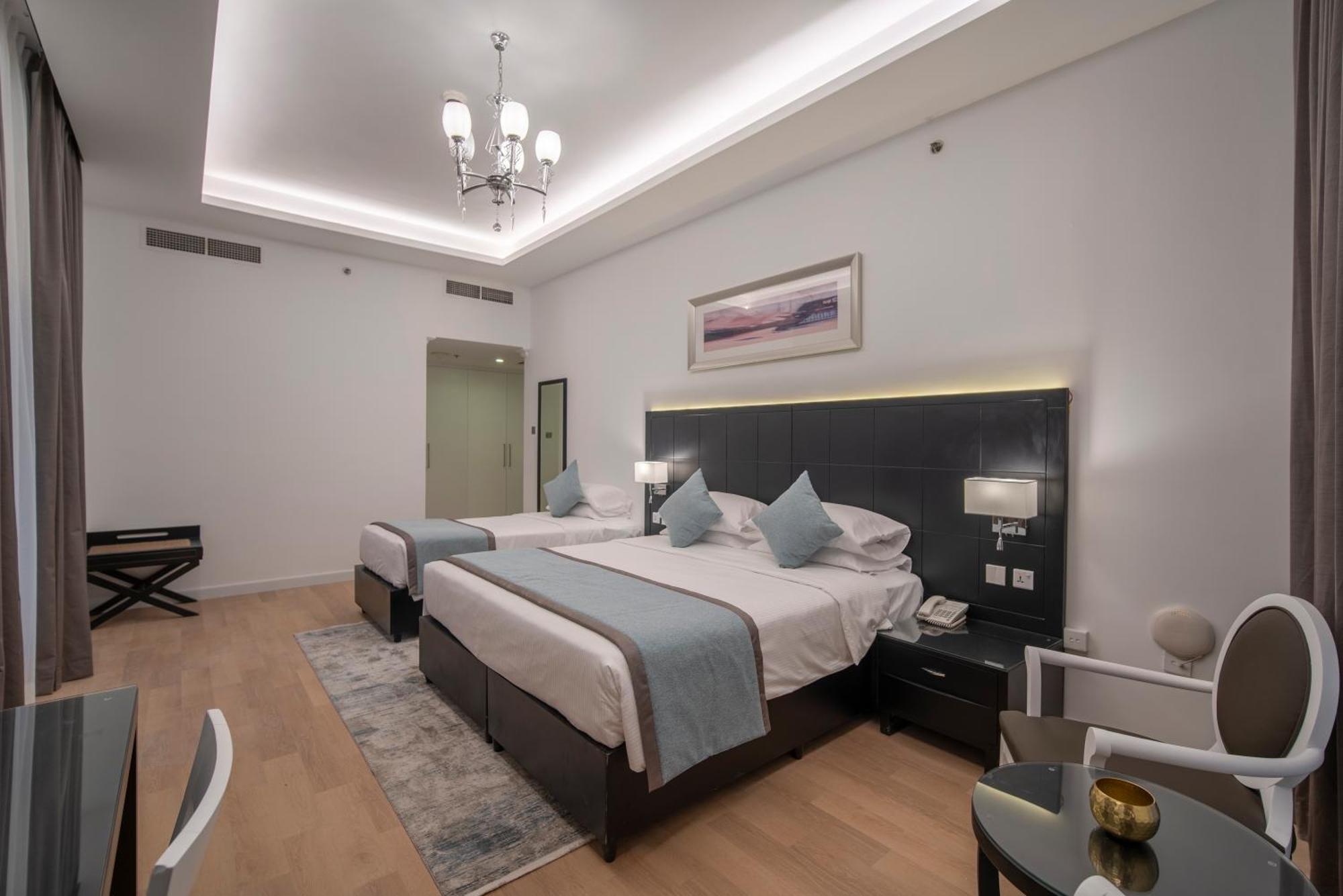 Premium Family Two-Bedroom Apartment Balcony,1551565732:JPEG