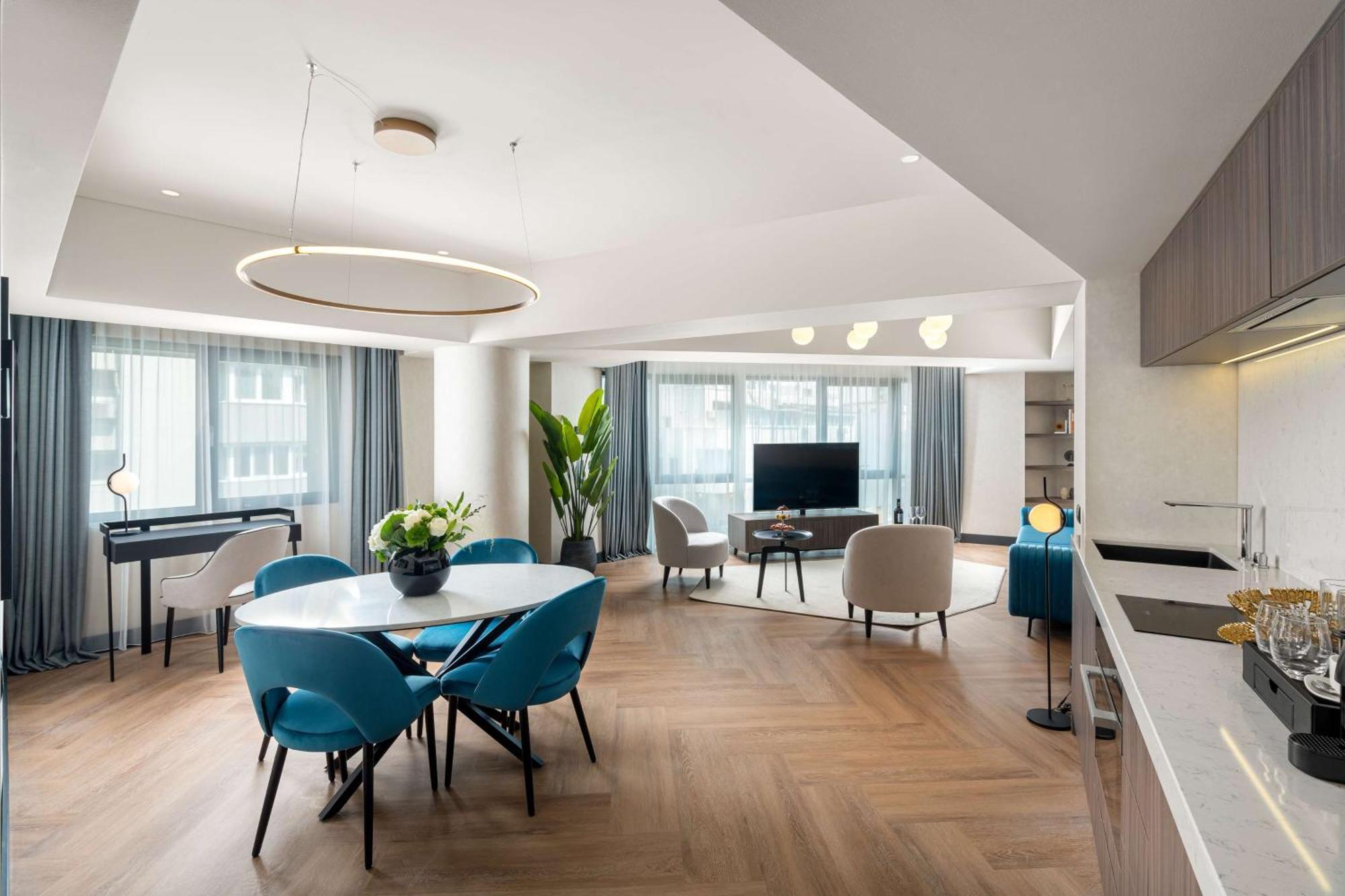 Executive King Suite with Lounge Access