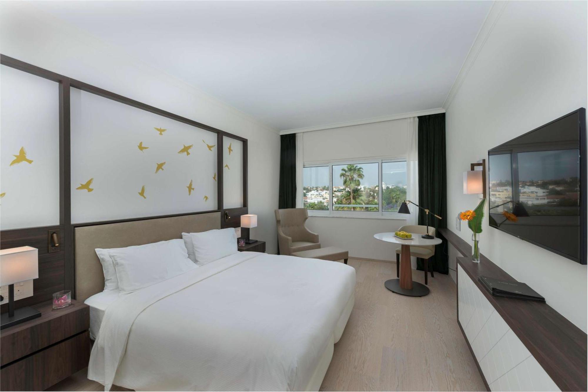 King Room with Pool View