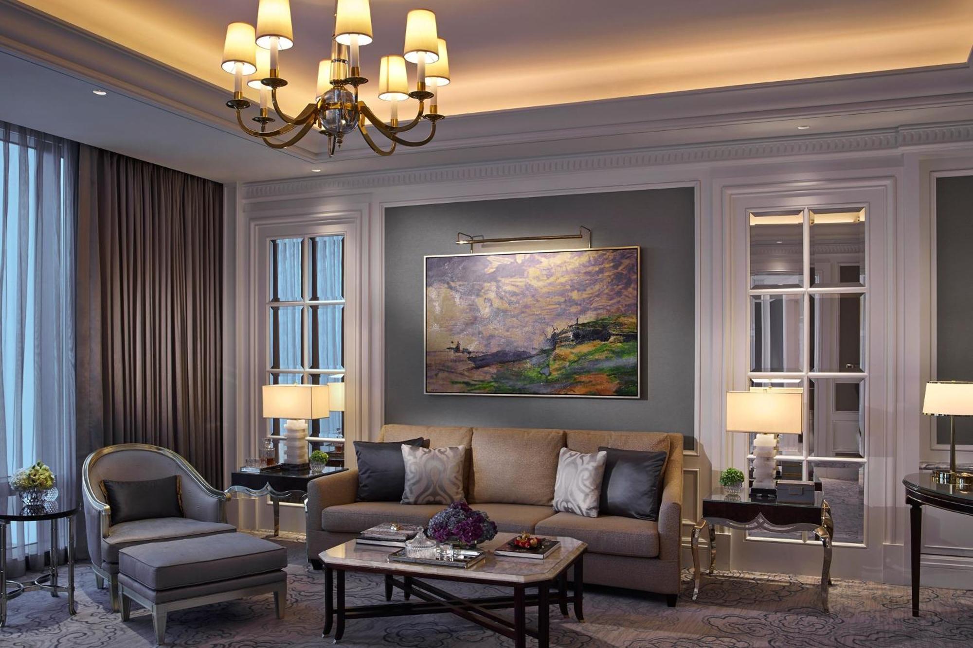 Carlton Club Suite with Club Lounge Access