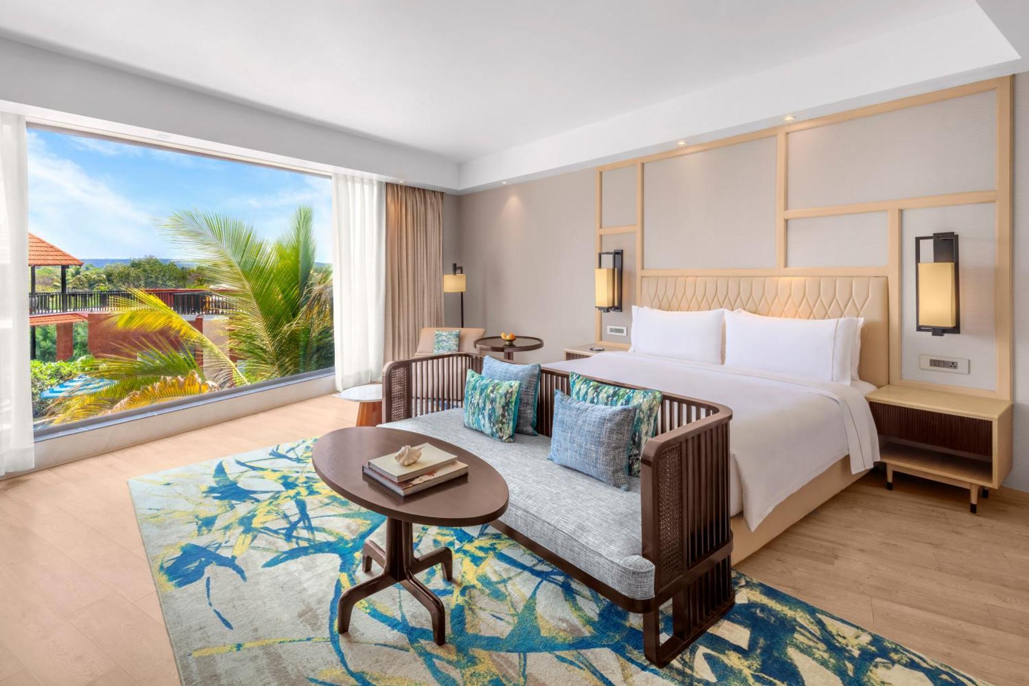 Family Studio, 1 King, Courtyard View - Enjoy 90 minutes of complimentary Cocktail hours at Haven between 4 PM to 6 PM, - NR 1000 SPA Credit (Stay between Sunday to Thursday) - Complimentary beer on arrival and free shuttle to the beach