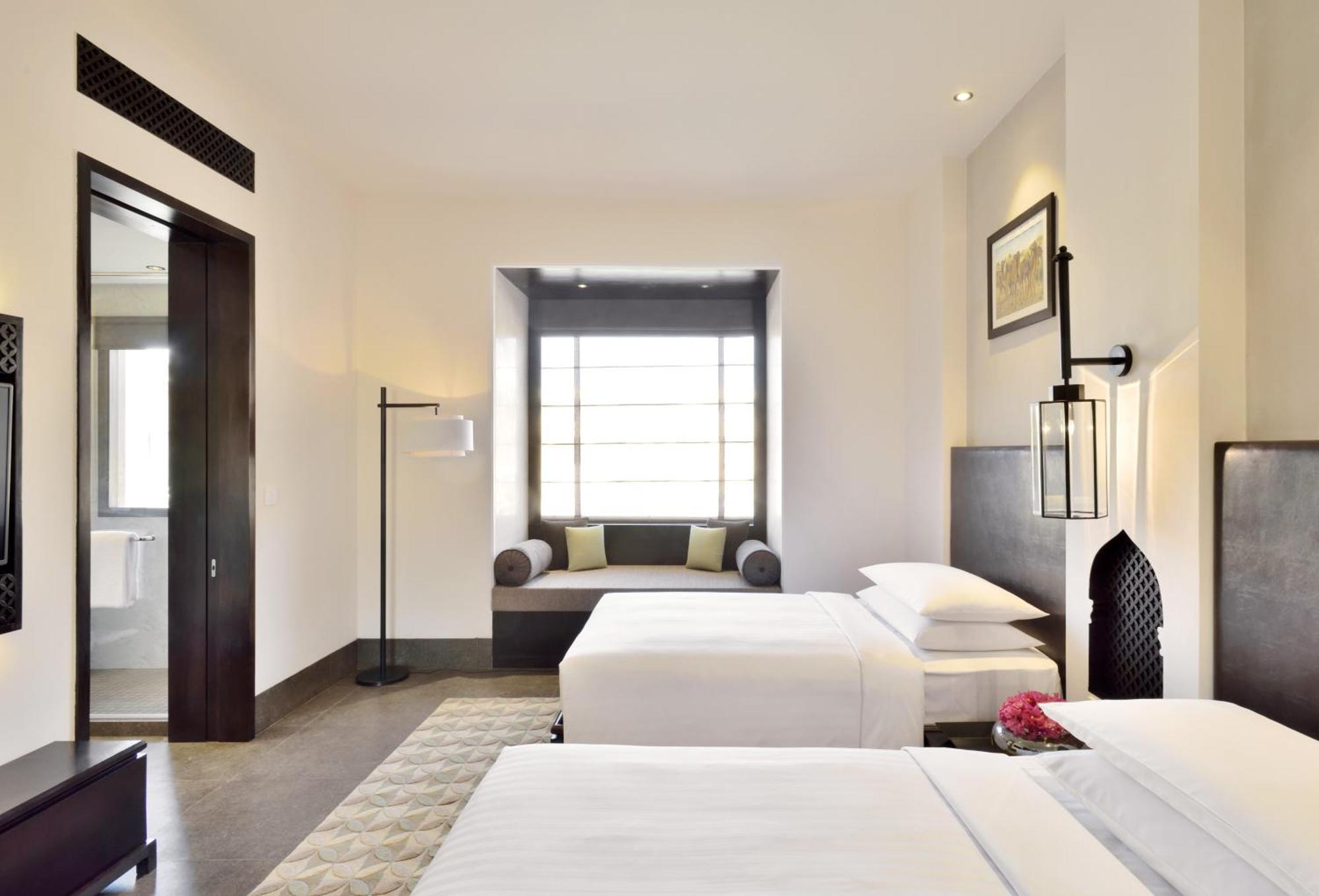 Deluxe Room Twin 4 Pints of Beer & INR 1000 Hotel Credit complimentary Hi-Tea,1554827260:JPEG
