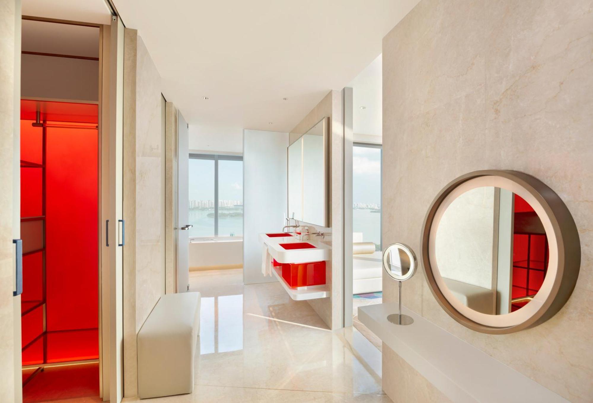 Studio Suite, 1 Bedroom Suite, 1 King, Jinji Lake view