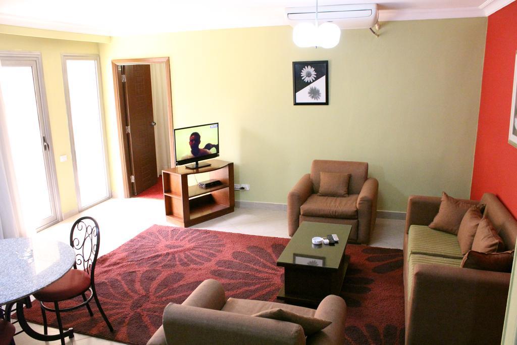 Superior One-Bedroom Apartment