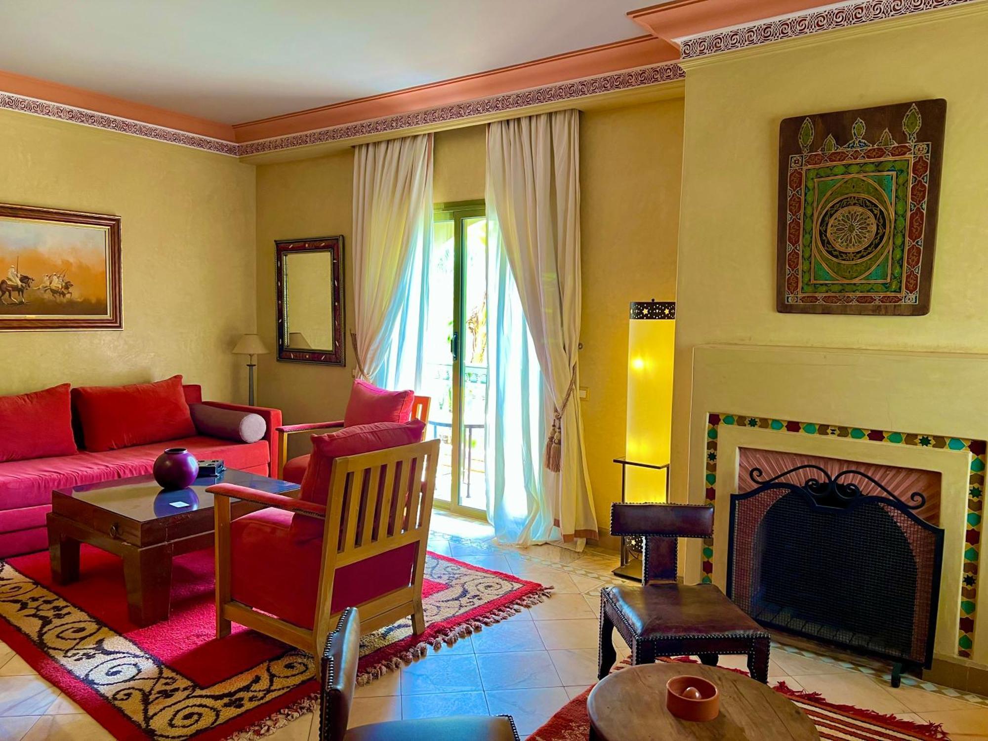 Two-Bedroom Suite,1565539819:JPEG