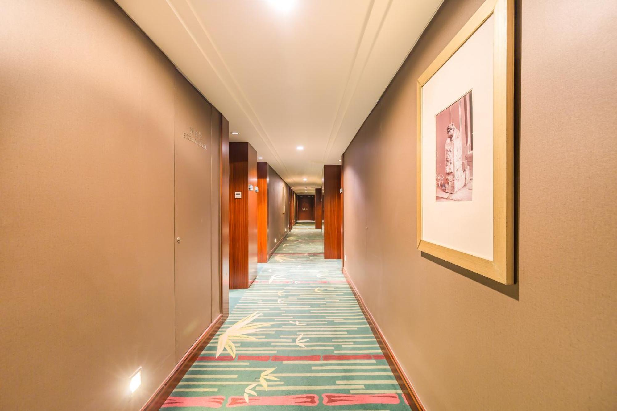 Deluxe Double Room,1565545786:JPEG