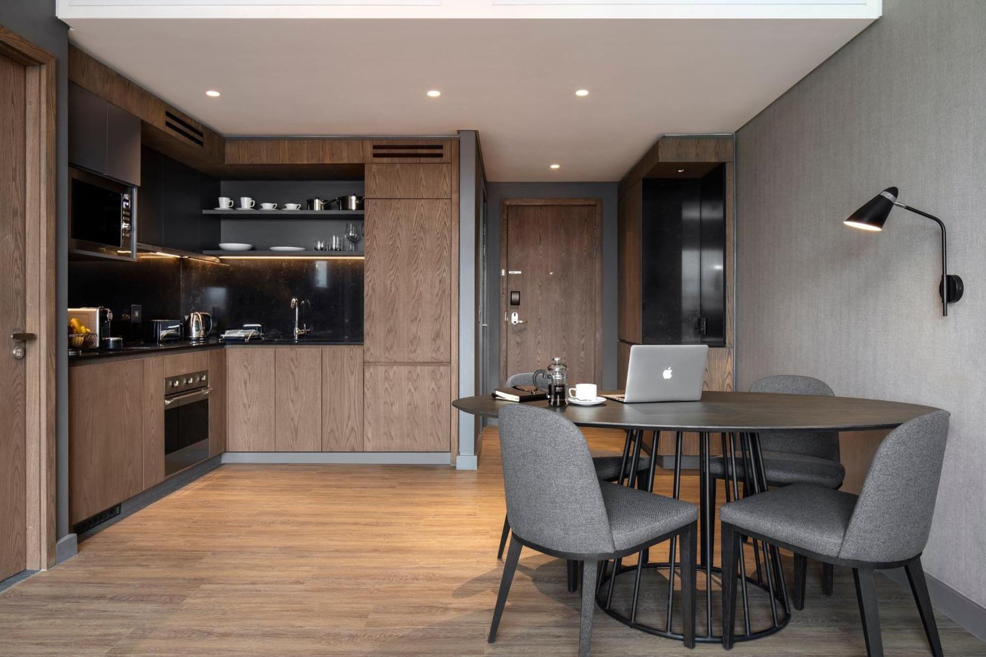 One-Bedroom Suite